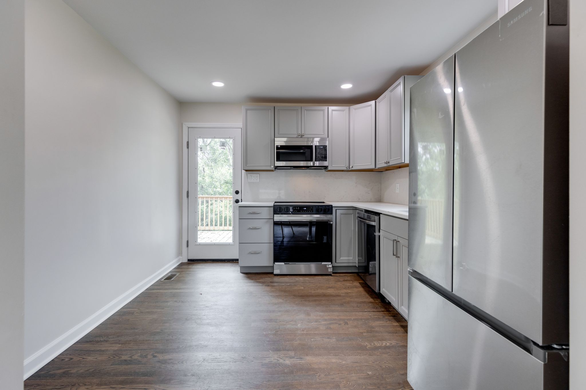 316 Fairlane Dr