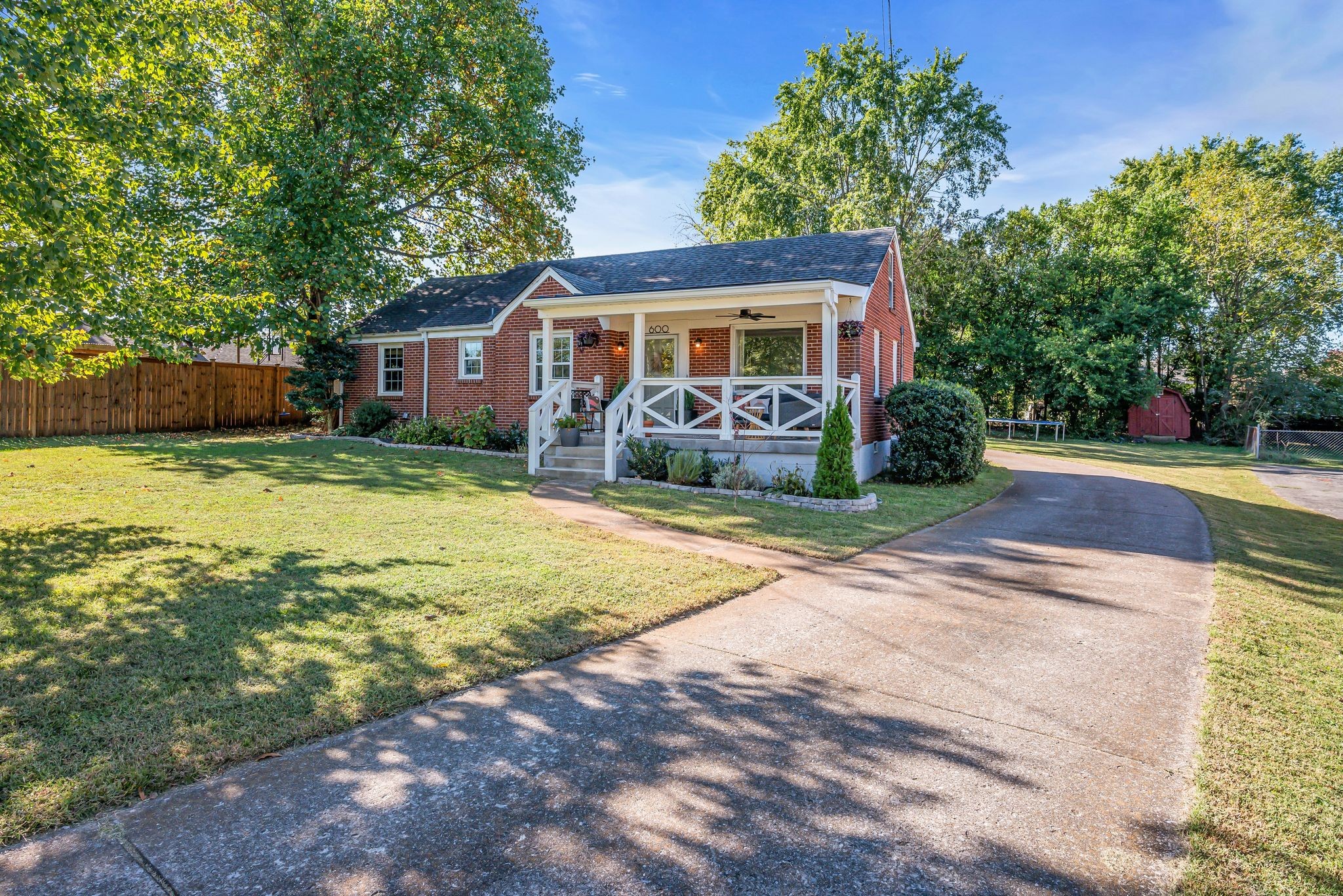 600 Shady Ln