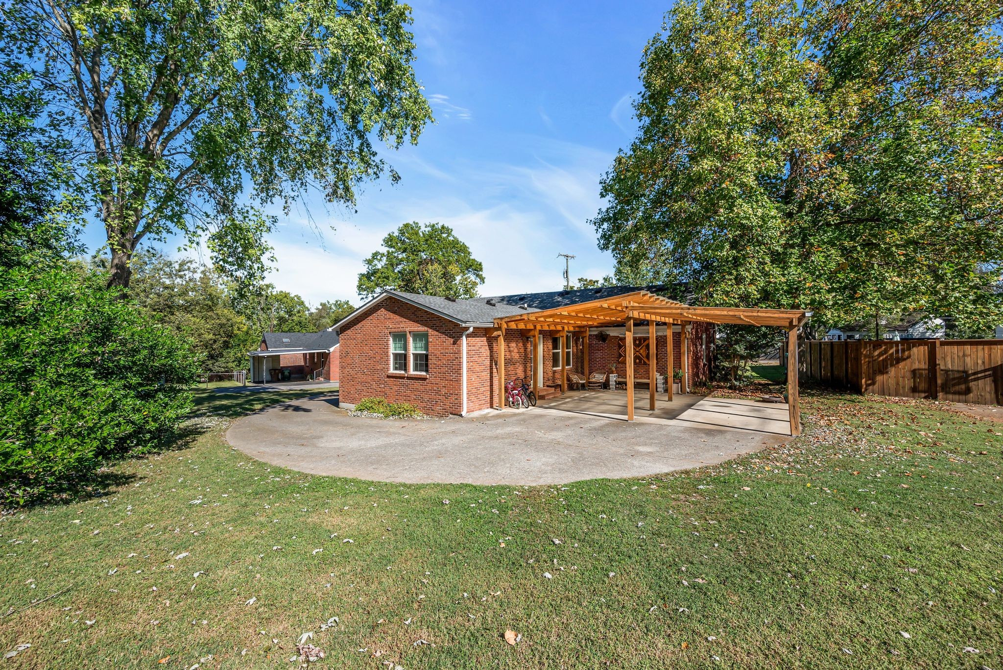 600 Shady Ln