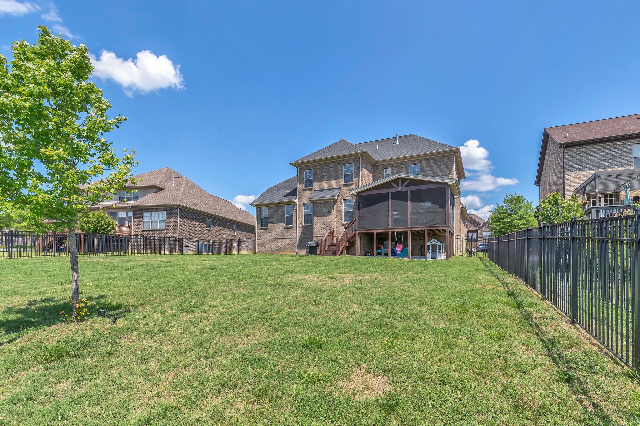 1086 Lillian Ln