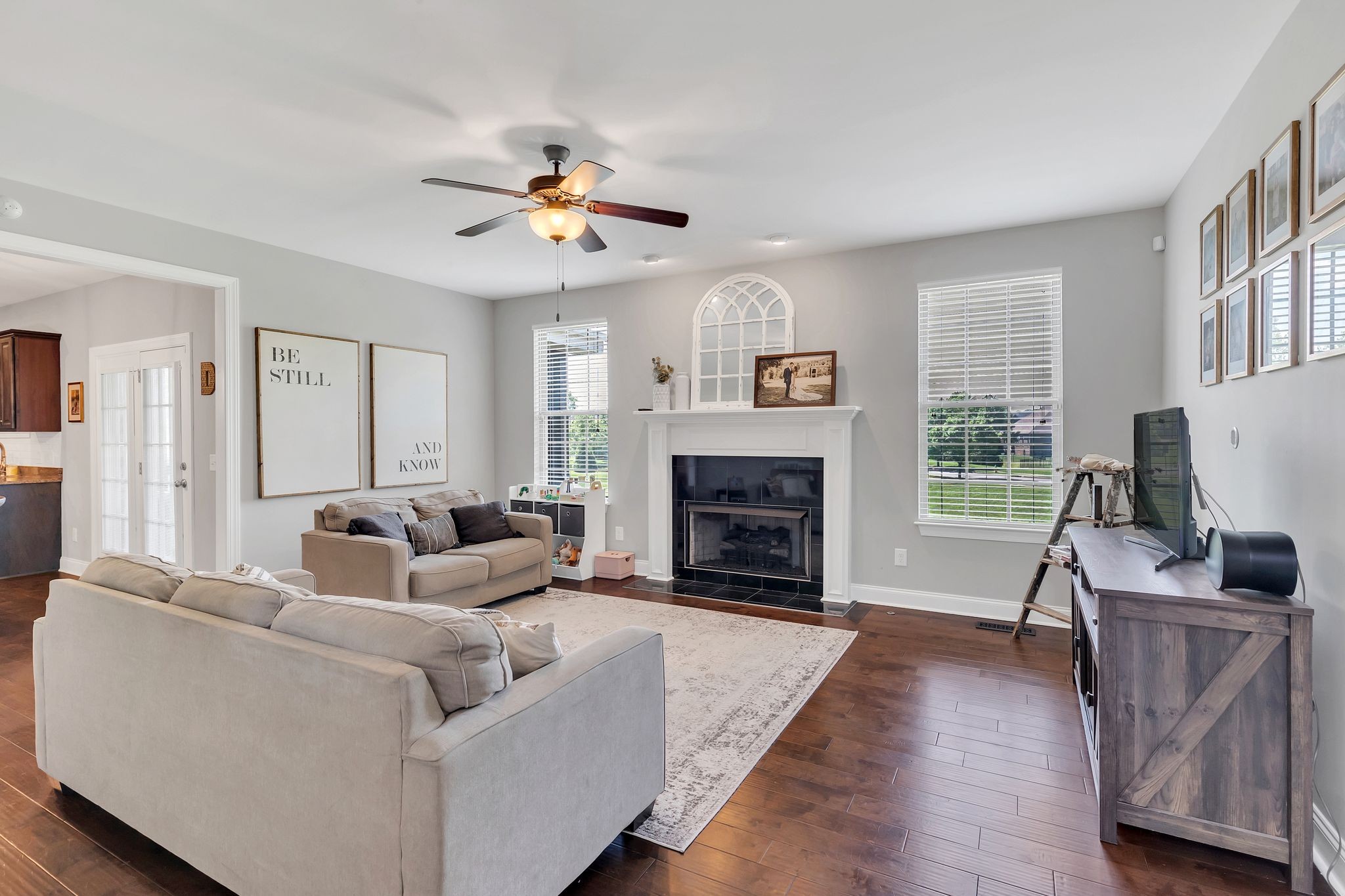 1086 Lillian Ln