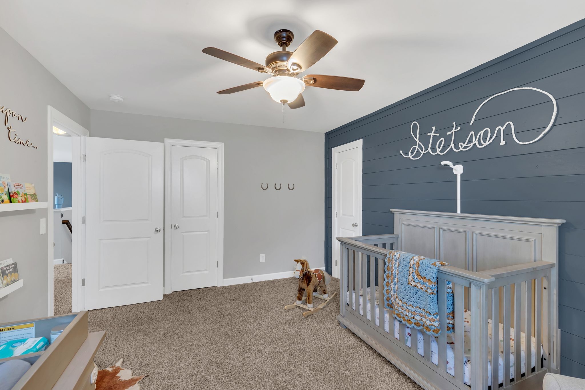 1086 Lillian Ln