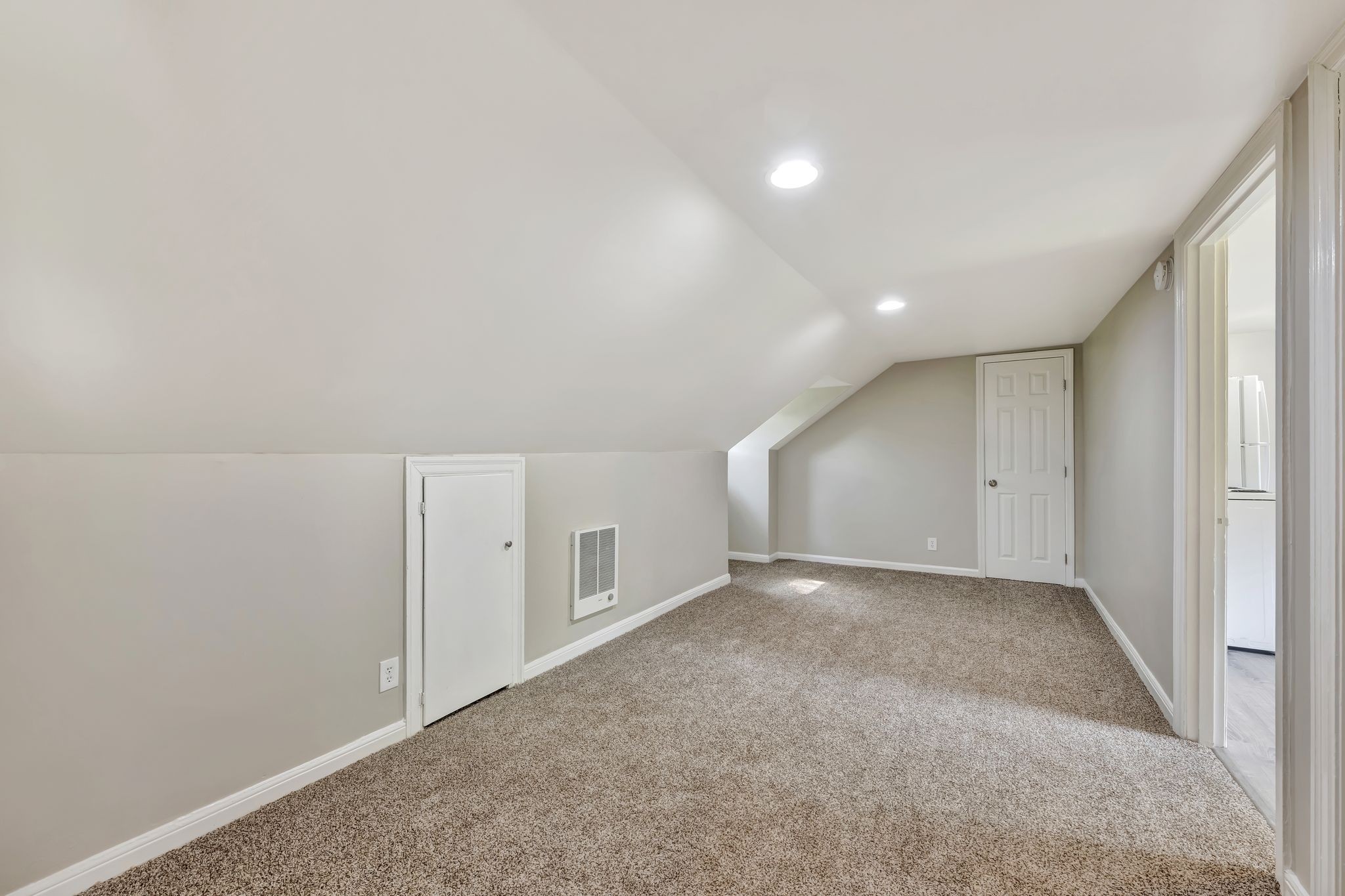 1421 McAlpine Ave