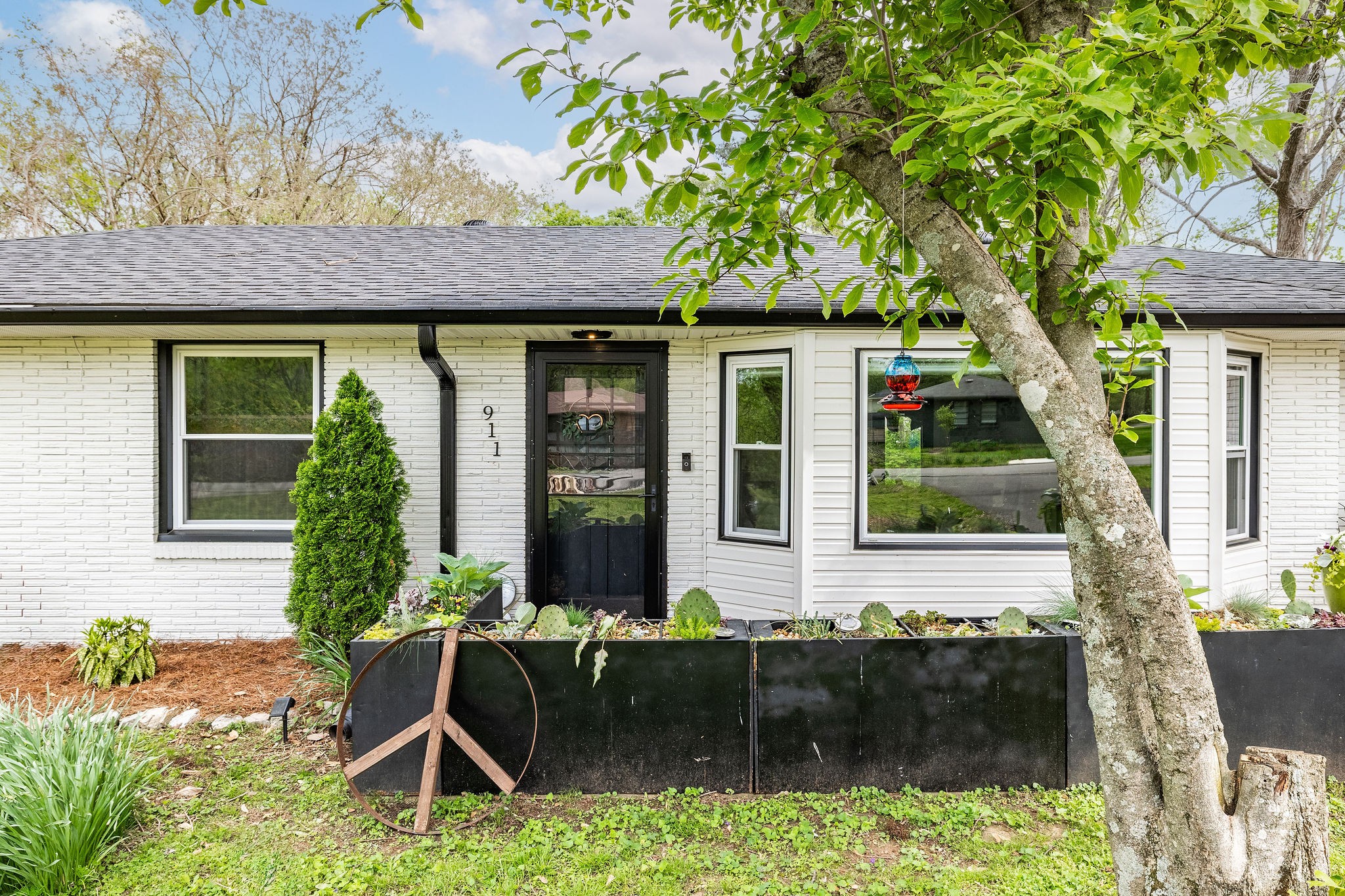 911 Freywood Dr