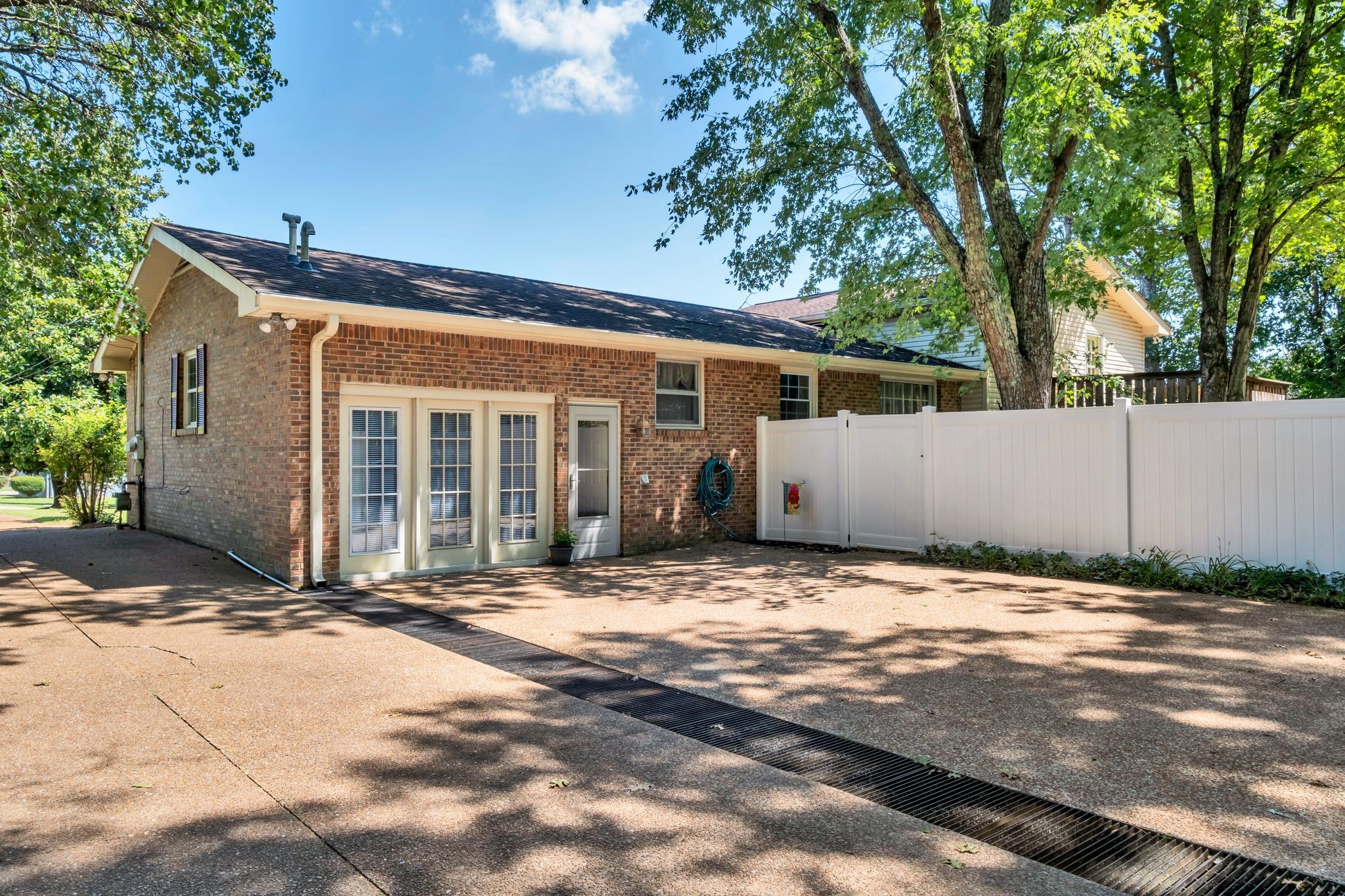 1708 Indian Hills Rd