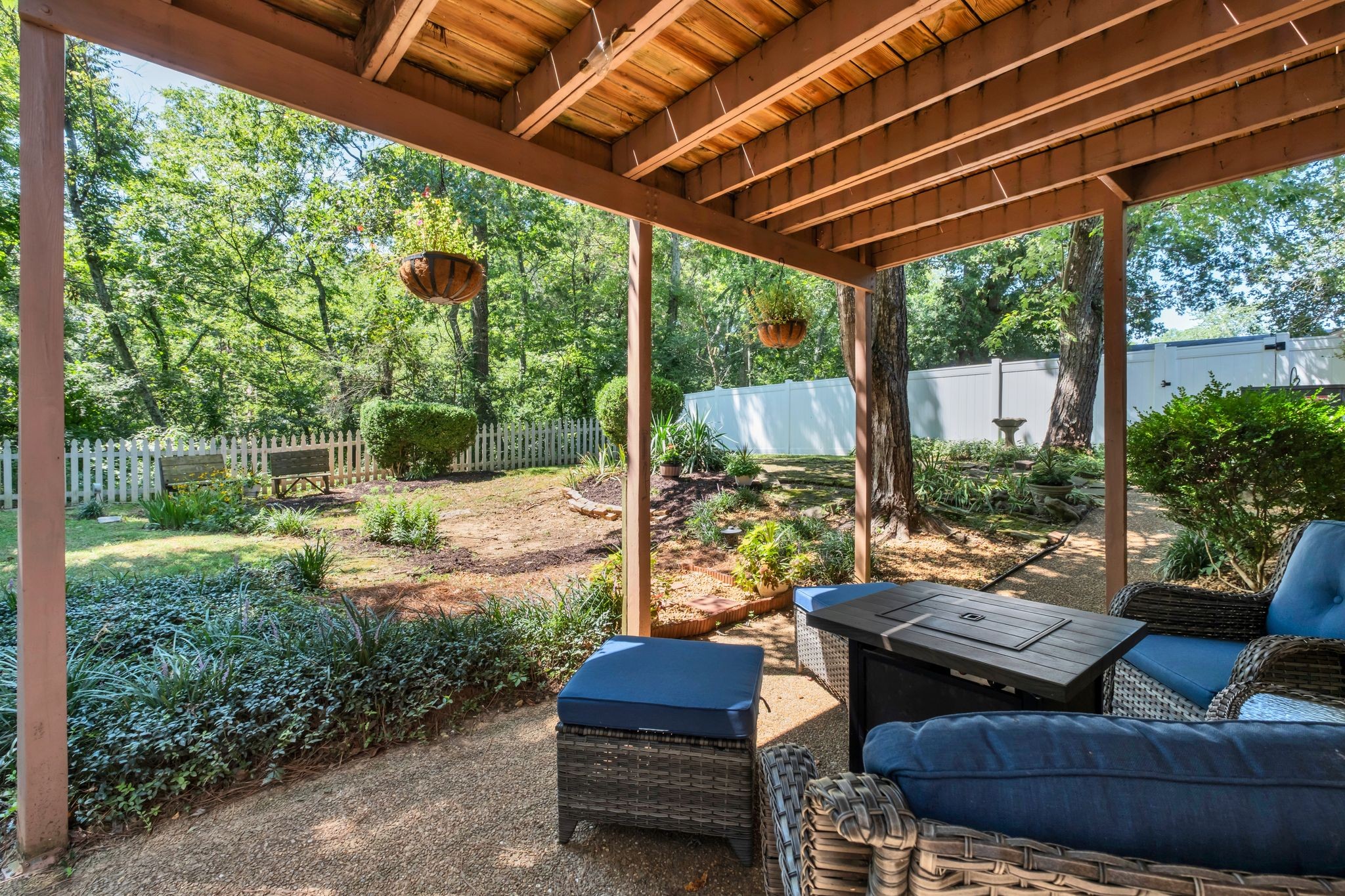 1708 Indian Hills Rd