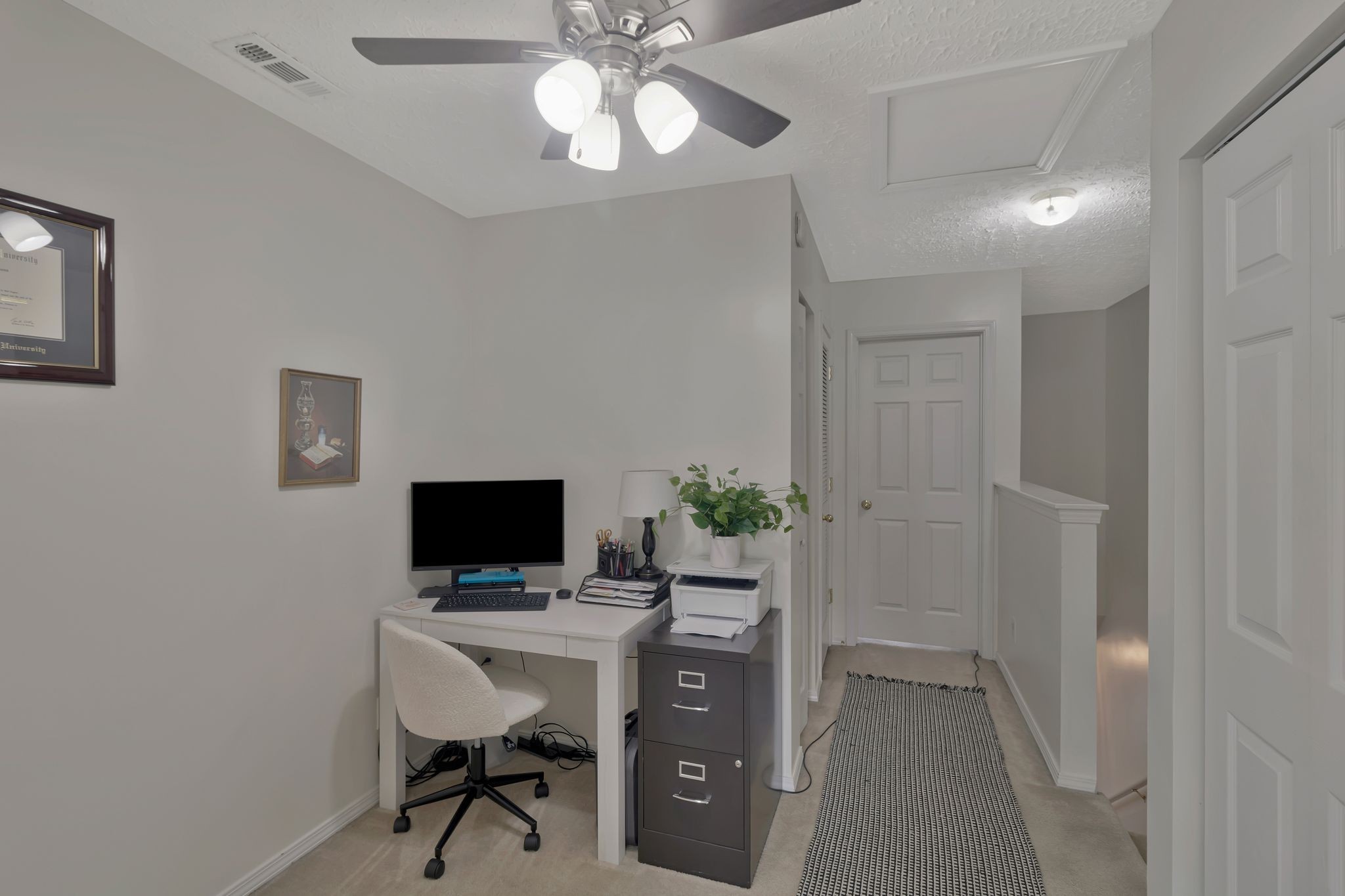 5829 Monroe Xing