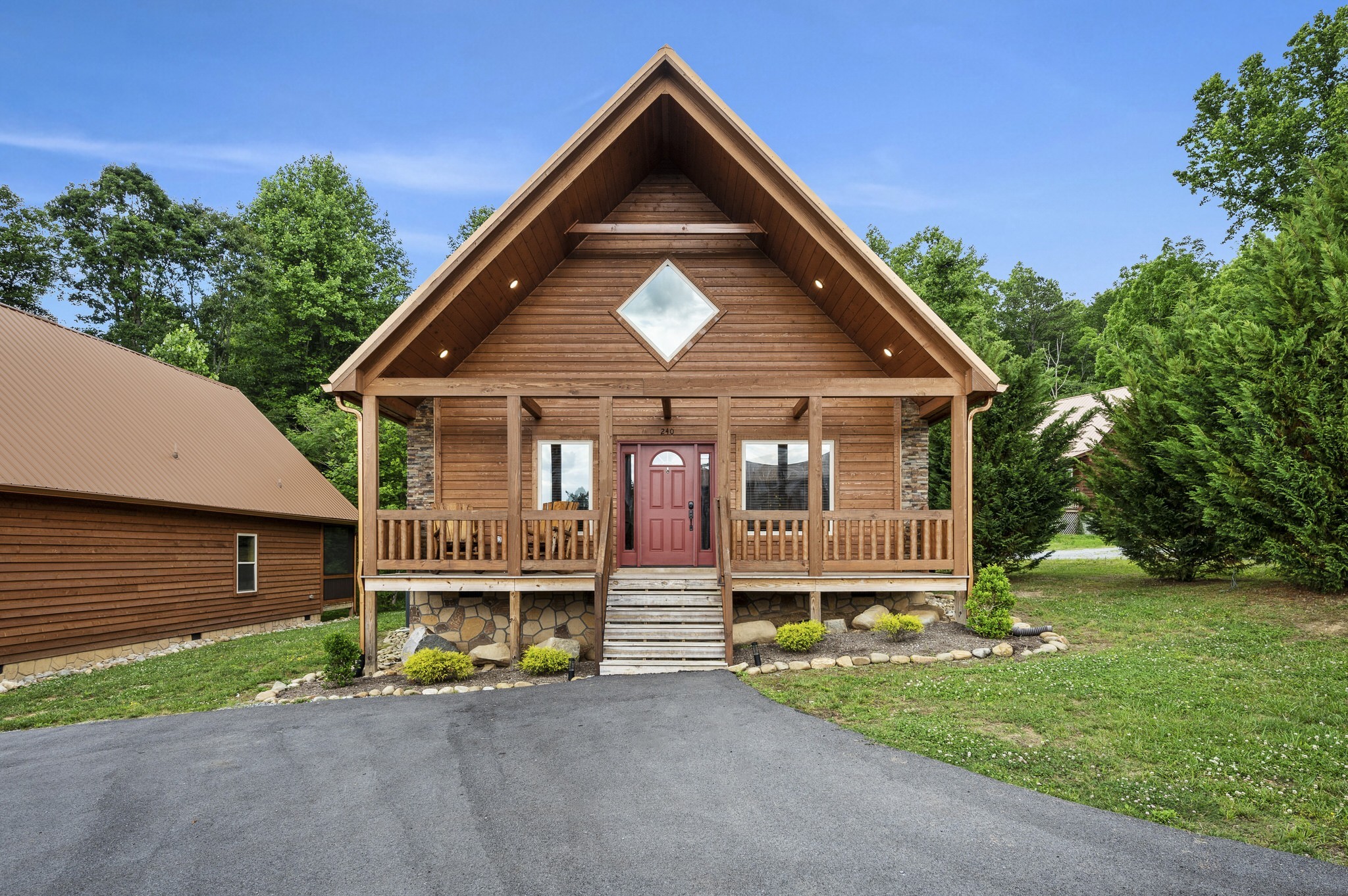 240 Forrest Loop Way