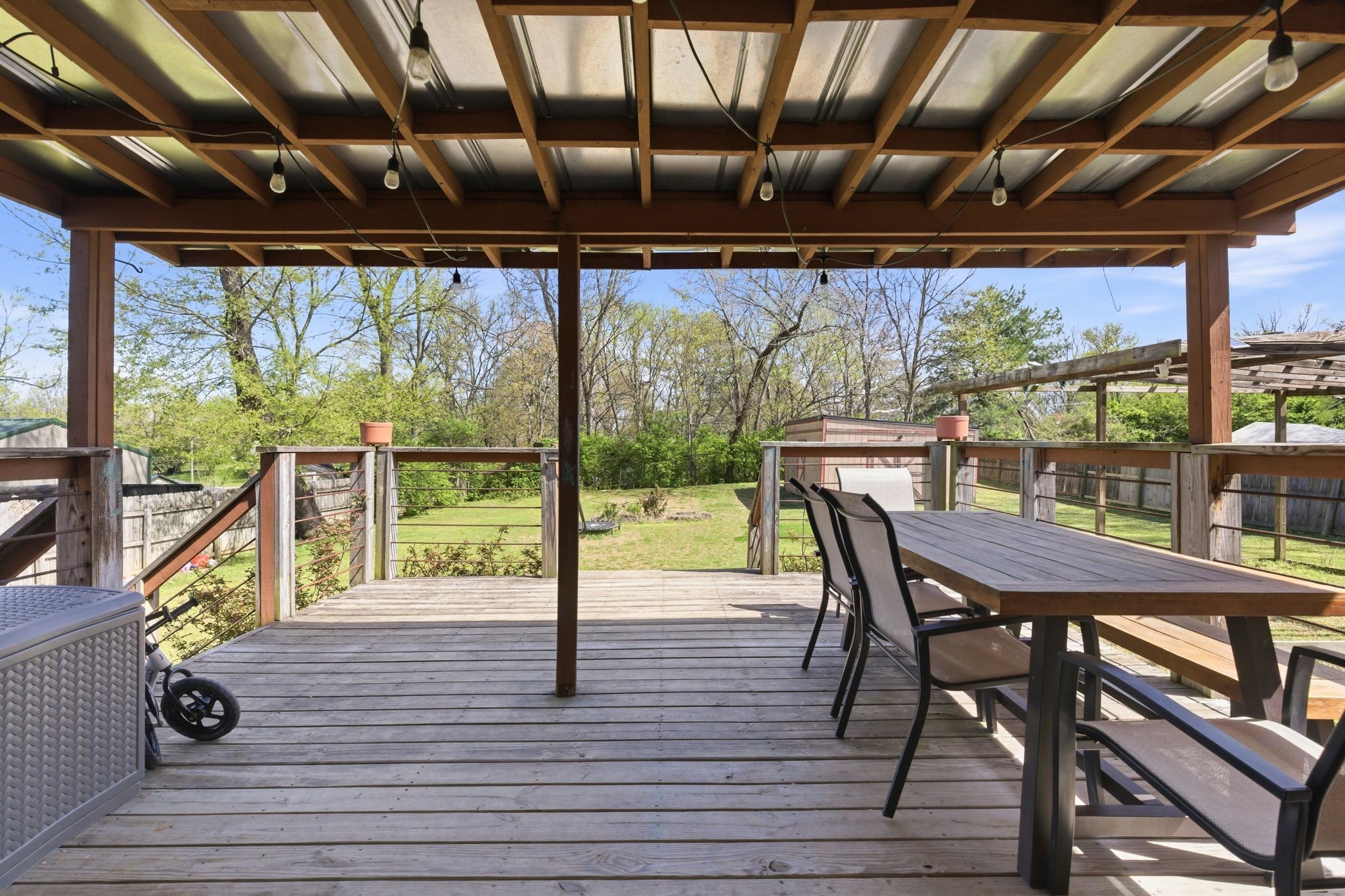 3938 E Ridge Dr