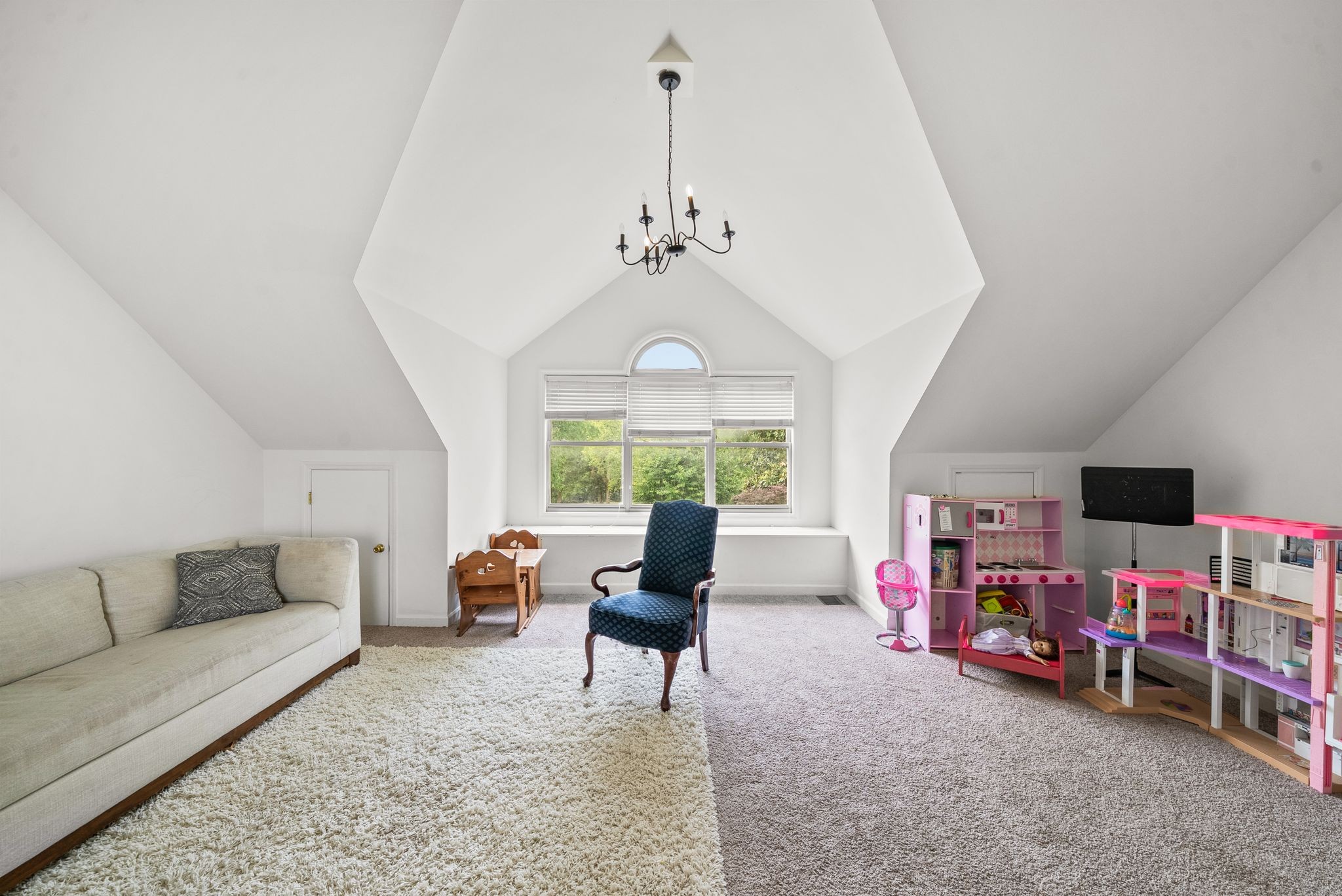 6476 Lickton Pike