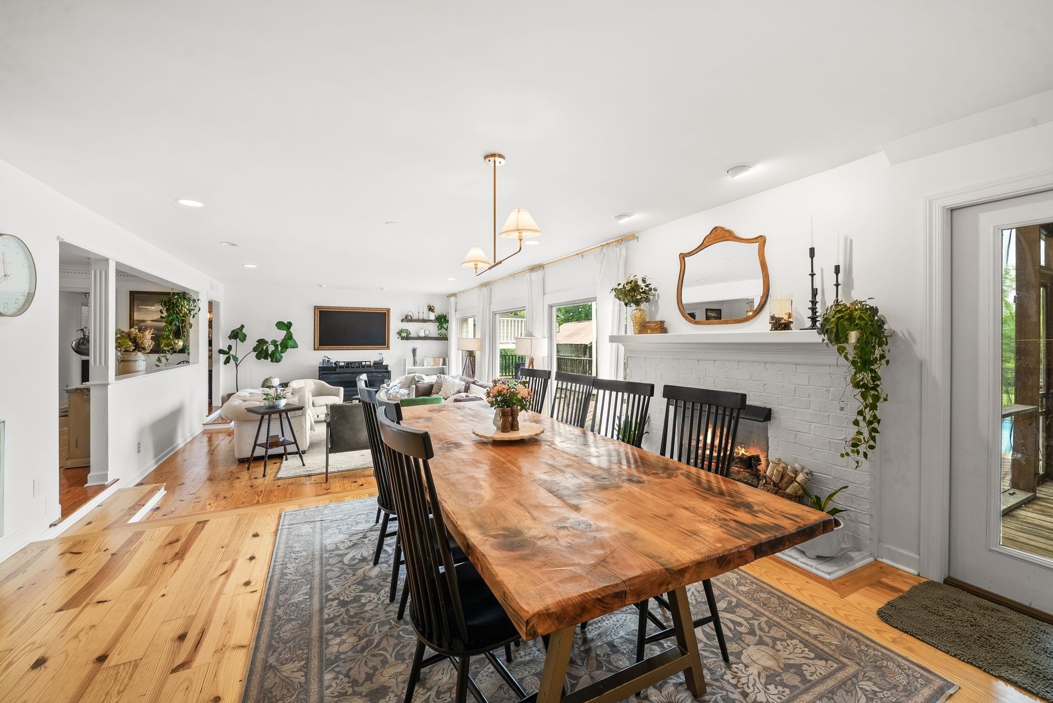 6476 Lickton Pike