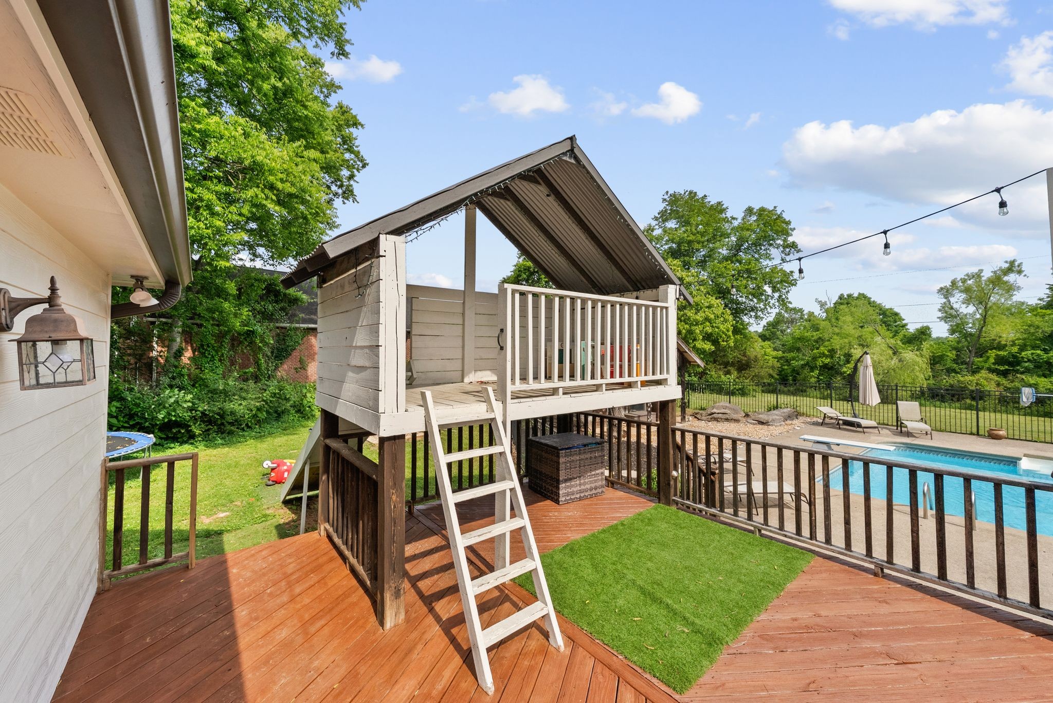6476 Lickton Pike
