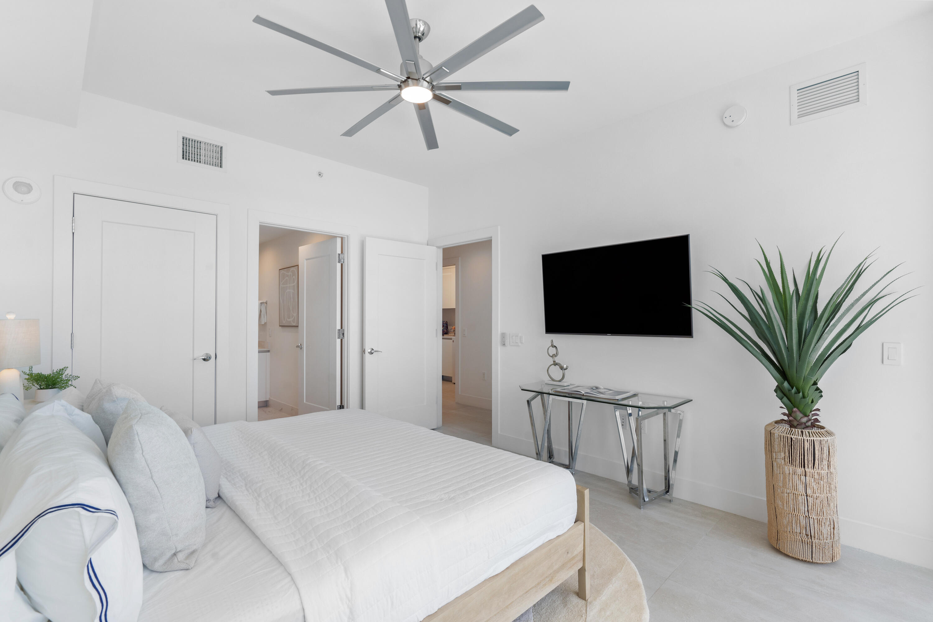 20155 Boca West Drive C405