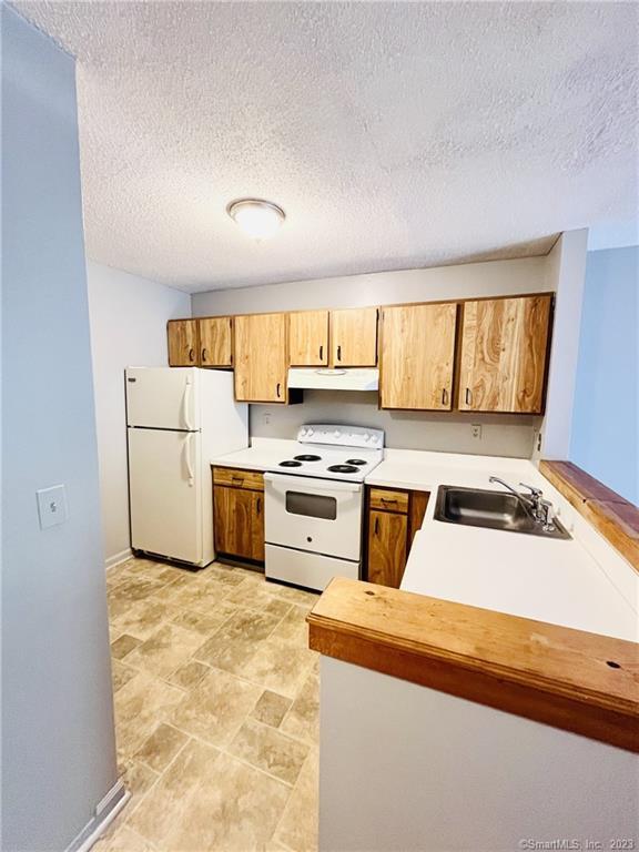 3699 Broadbridge Avenue 207