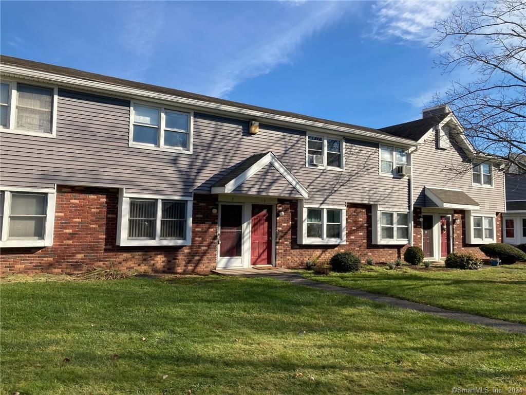 211 East Main Street 9