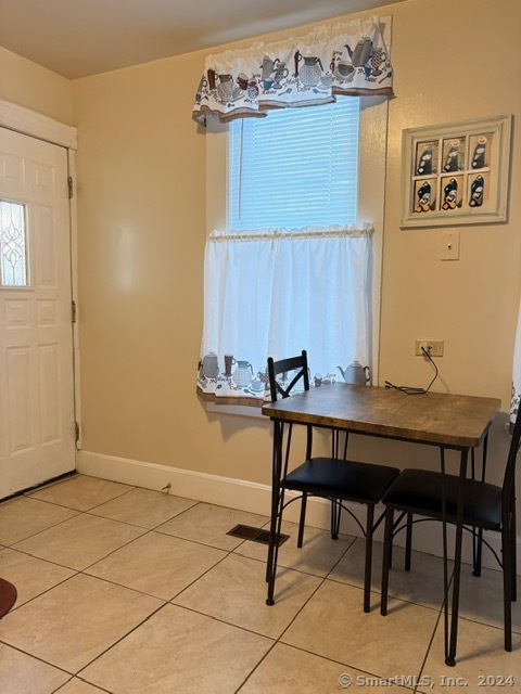 86 Kensington Heights 1st Floor