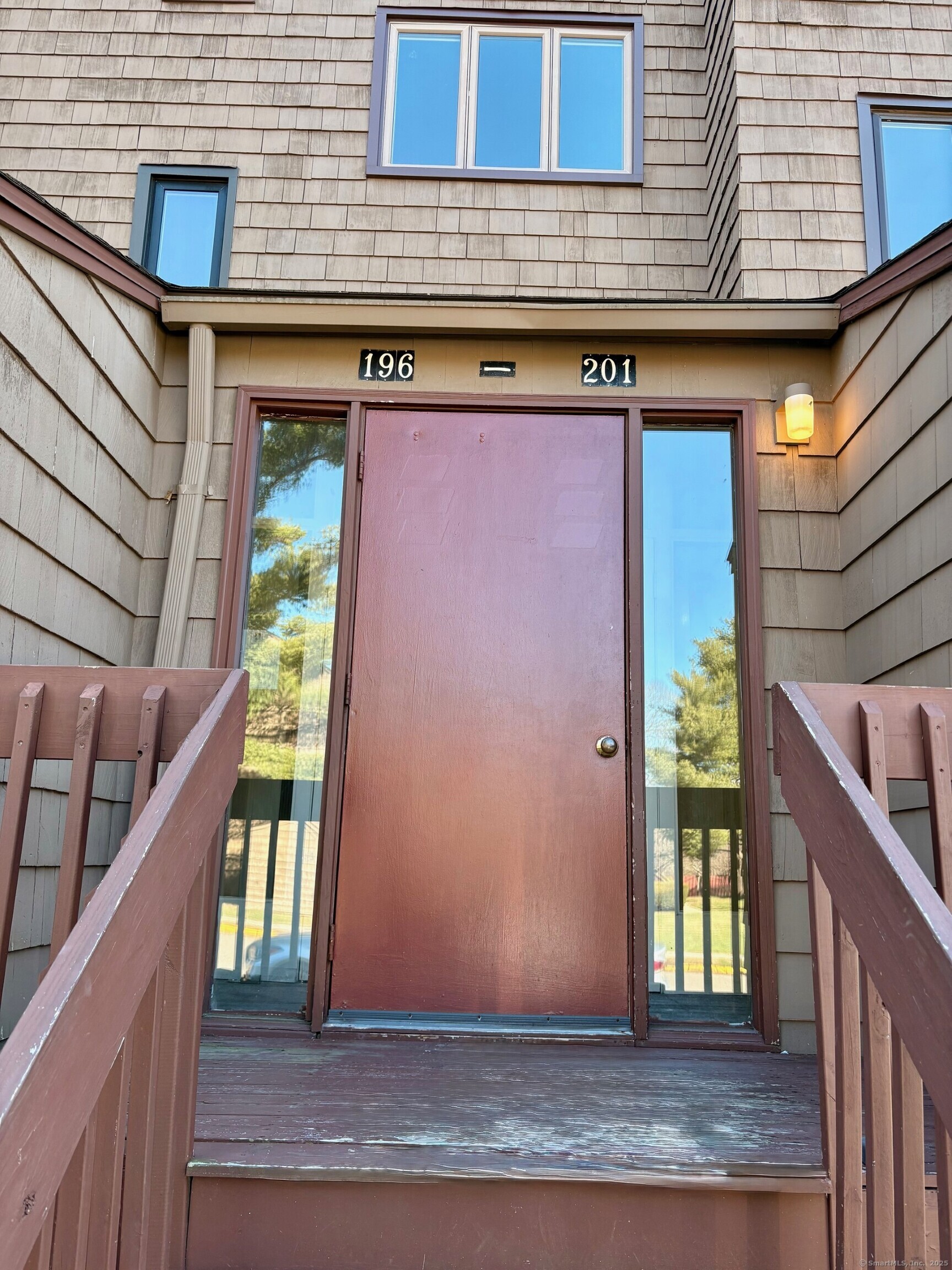 15 Towne House Road 15