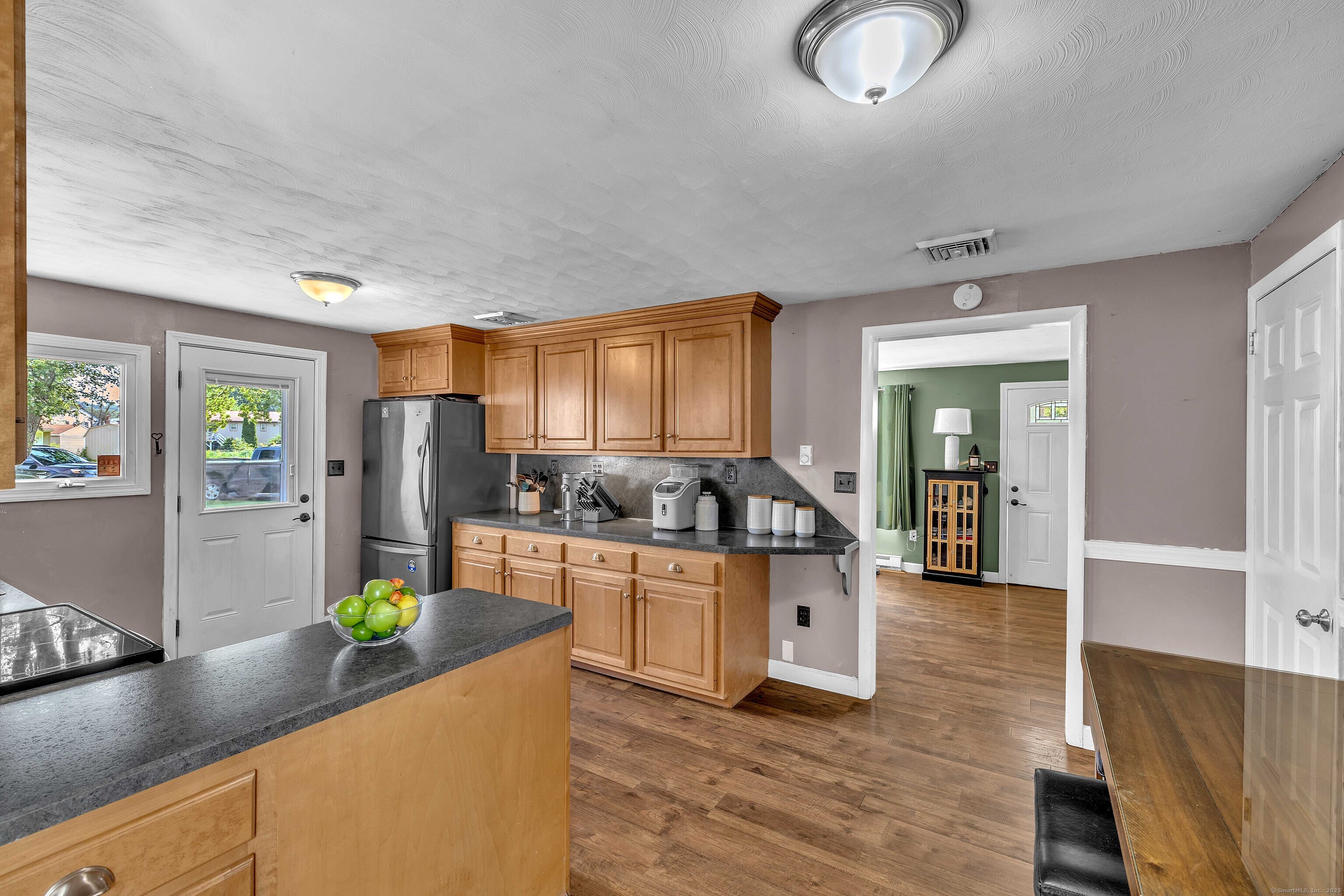 6 Pinecrest Drive