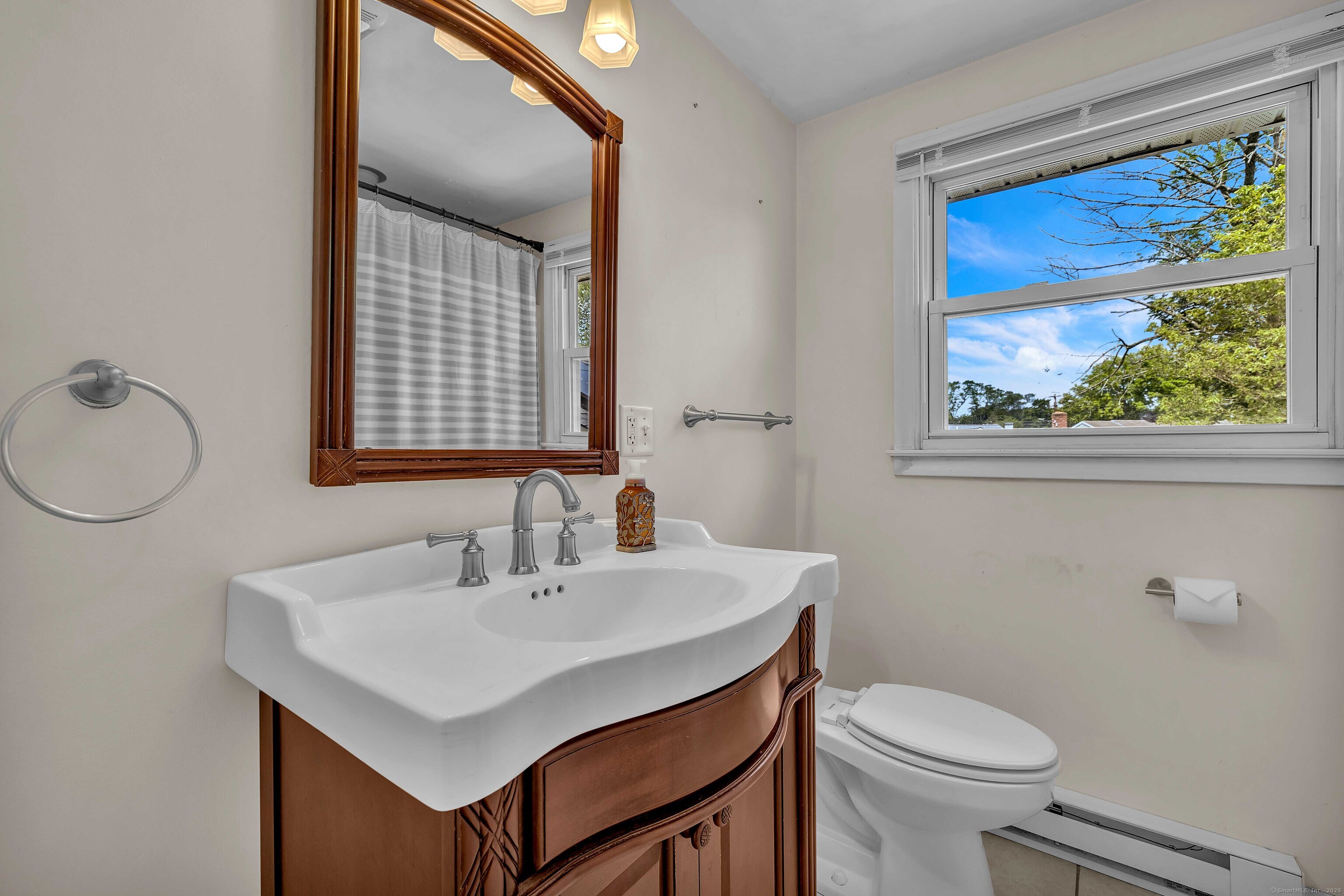 6 Pinecrest Drive