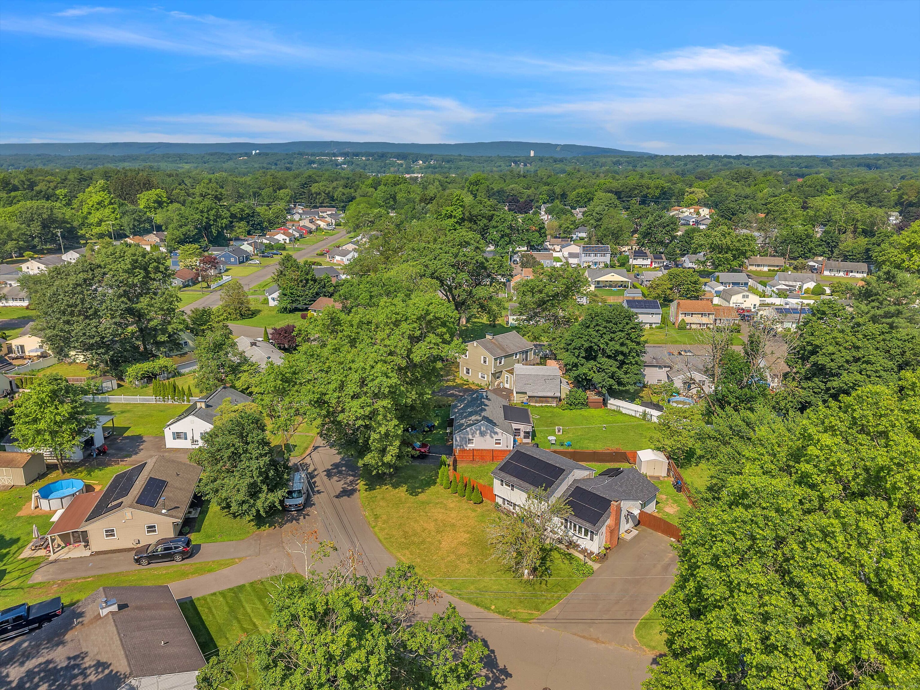6 Pinecrest Drive