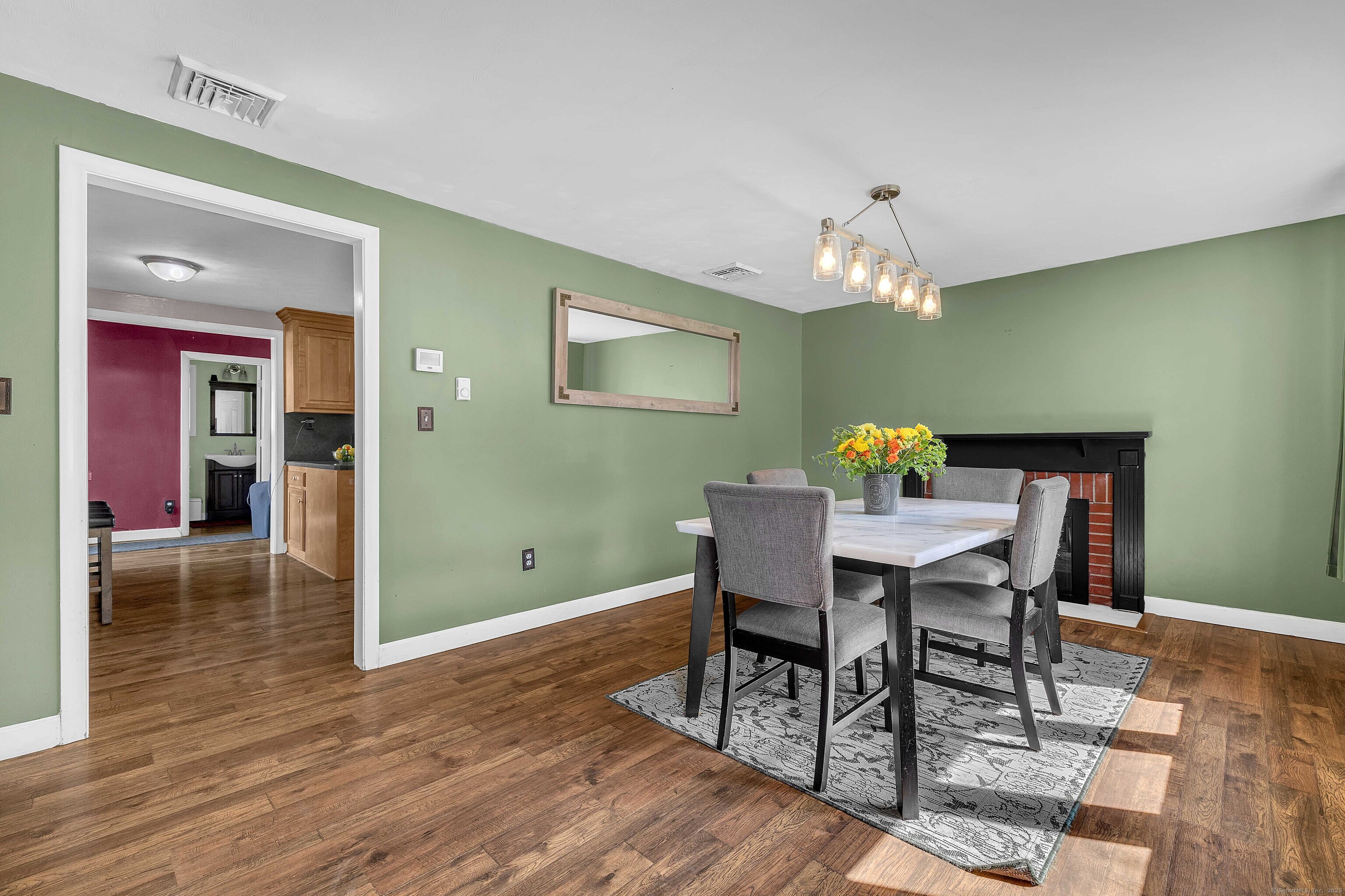 6 Pinecrest Drive