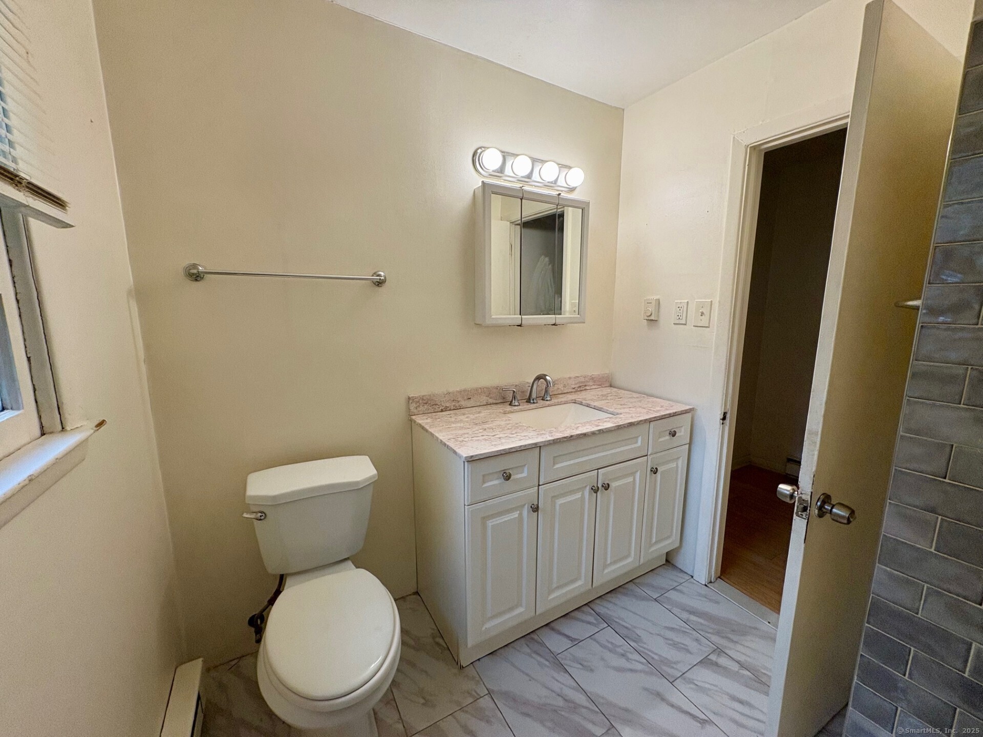 1730 State Street APT 208