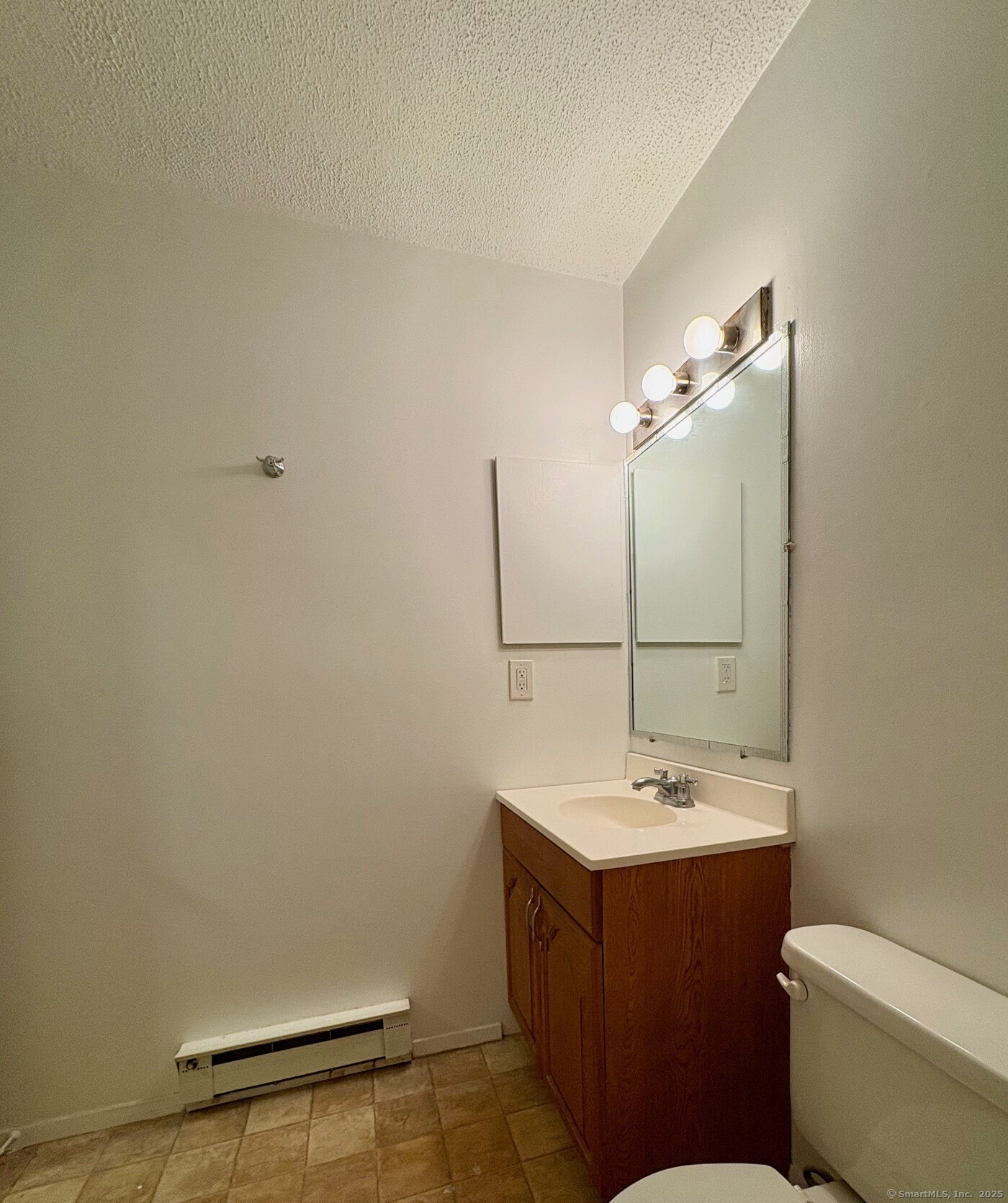 3699 Broadbridge Avenue 208