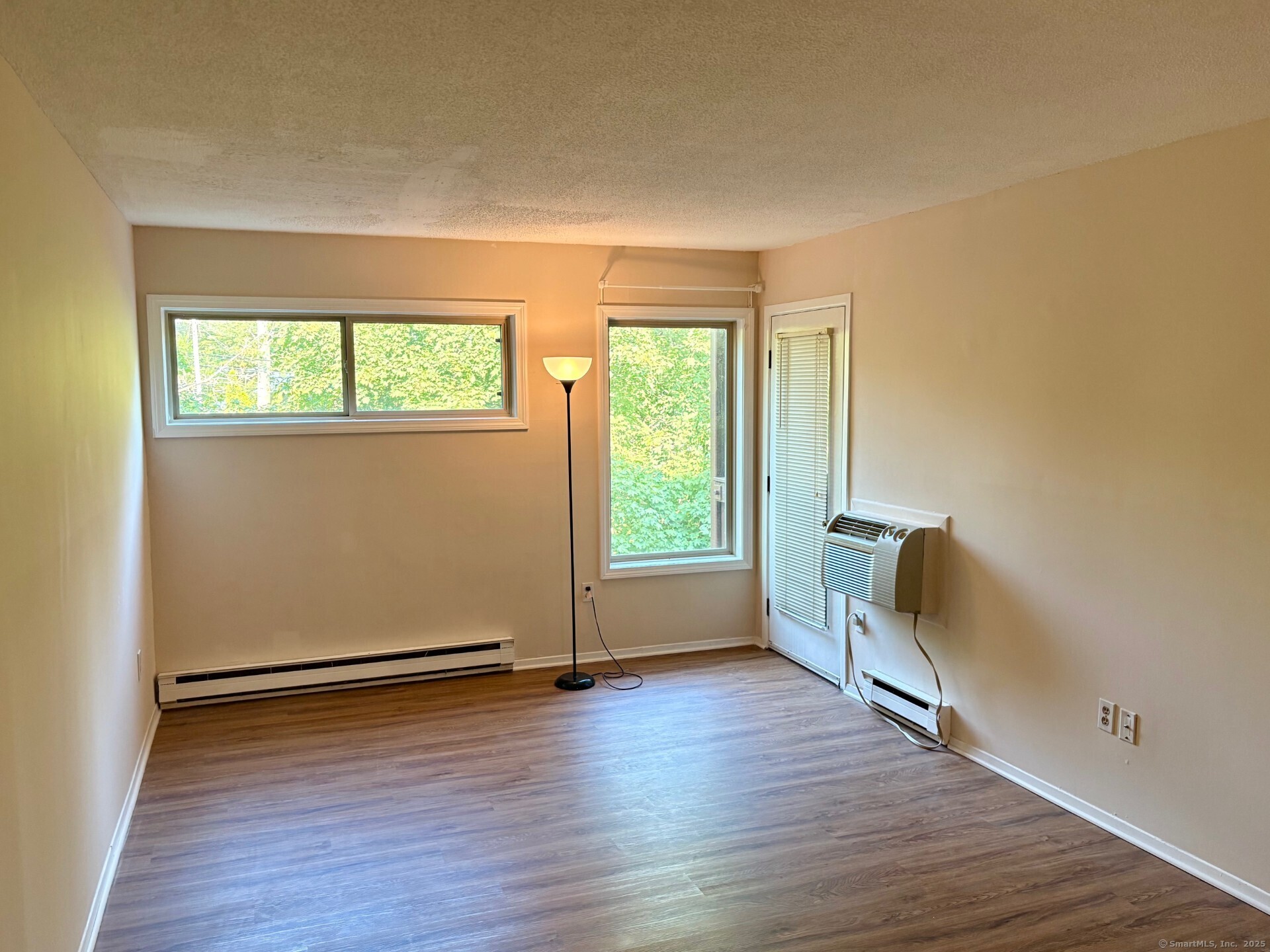 3699 Broadbridge Avenue 208