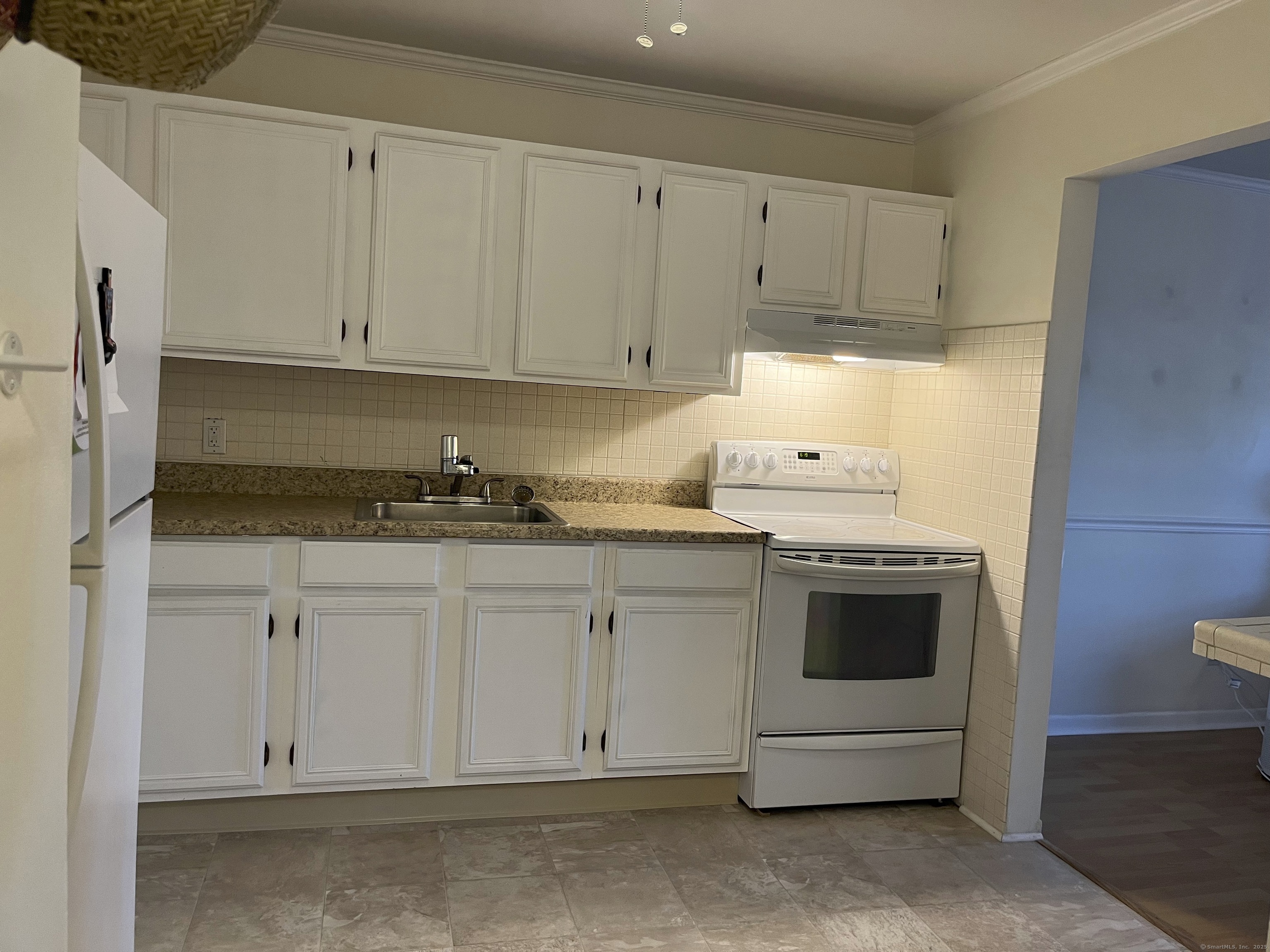 1730 State Street APT 203