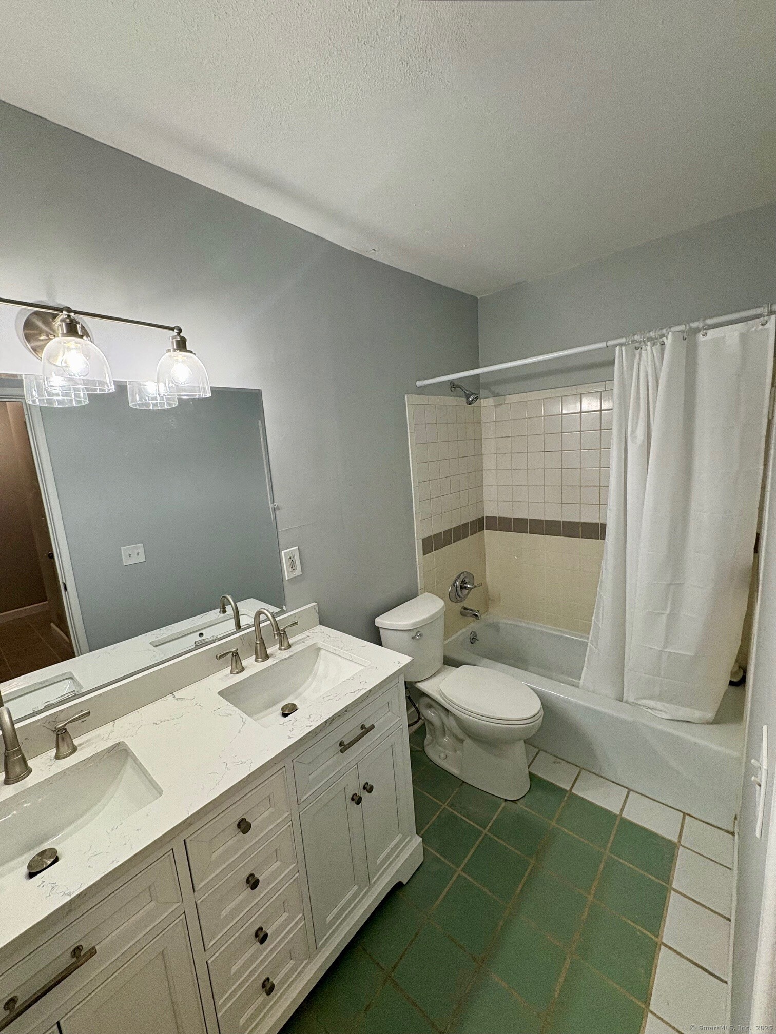 304 Pine Rock Avenue APT C4