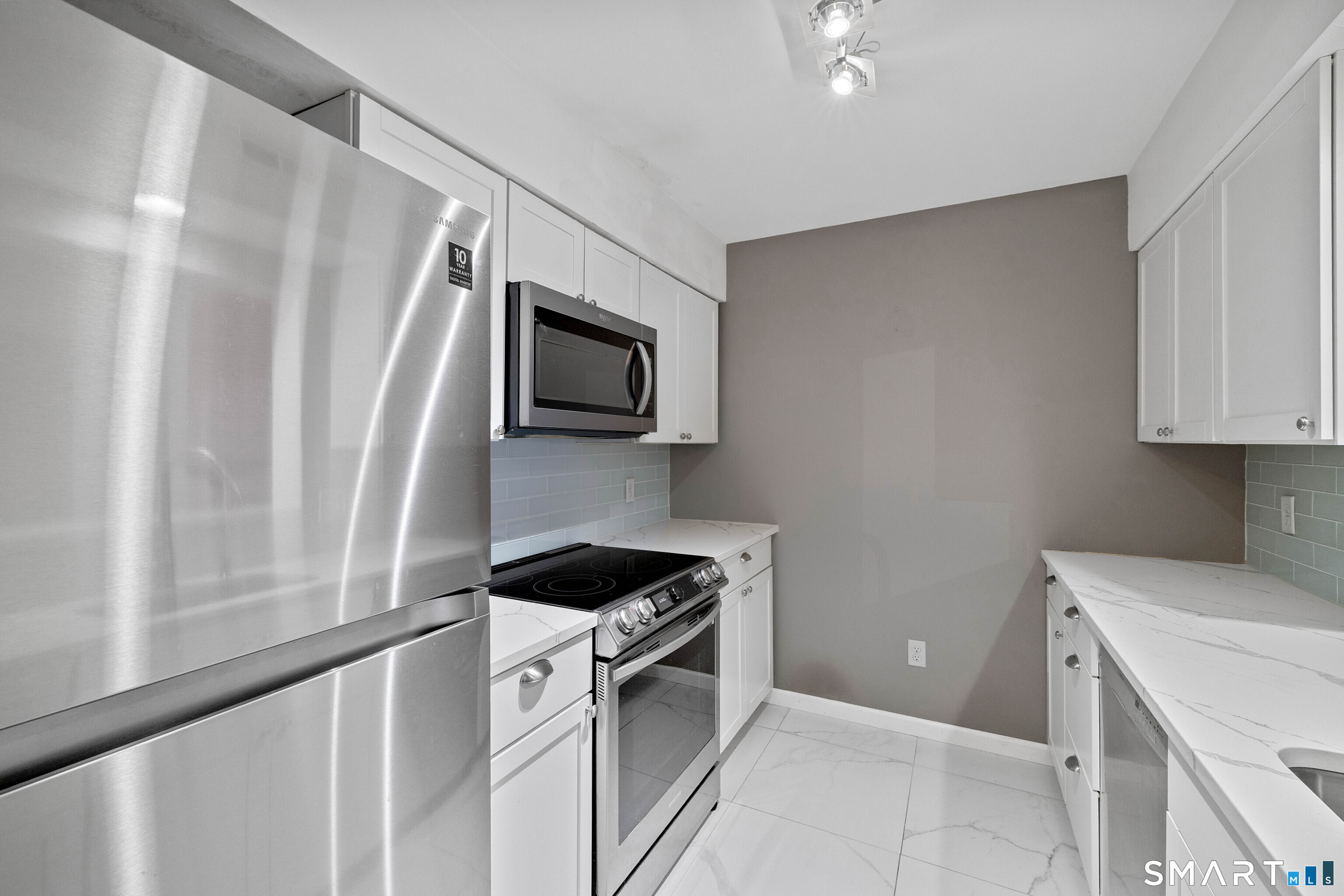 81 Main Street 31A