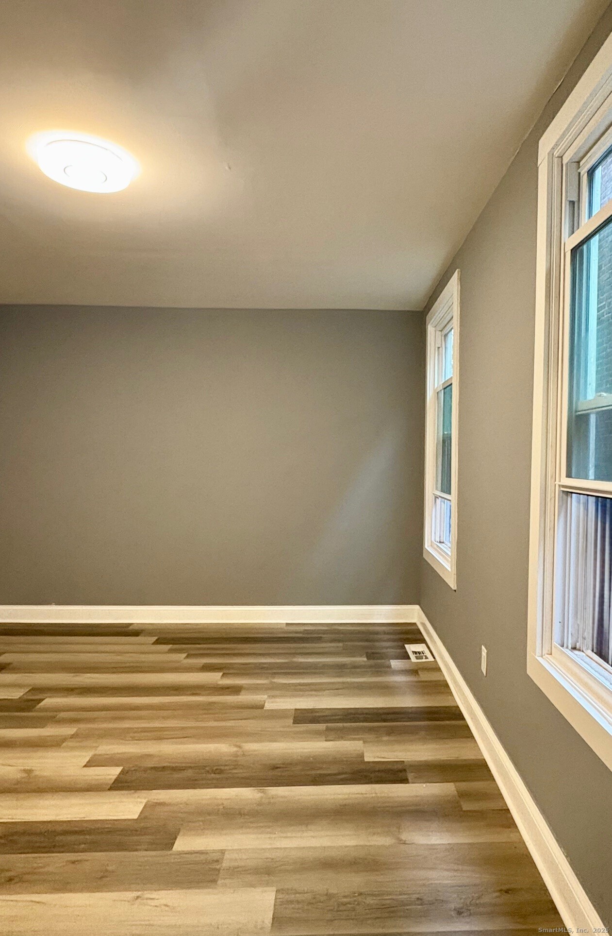 8 Read Street 2nd Floor