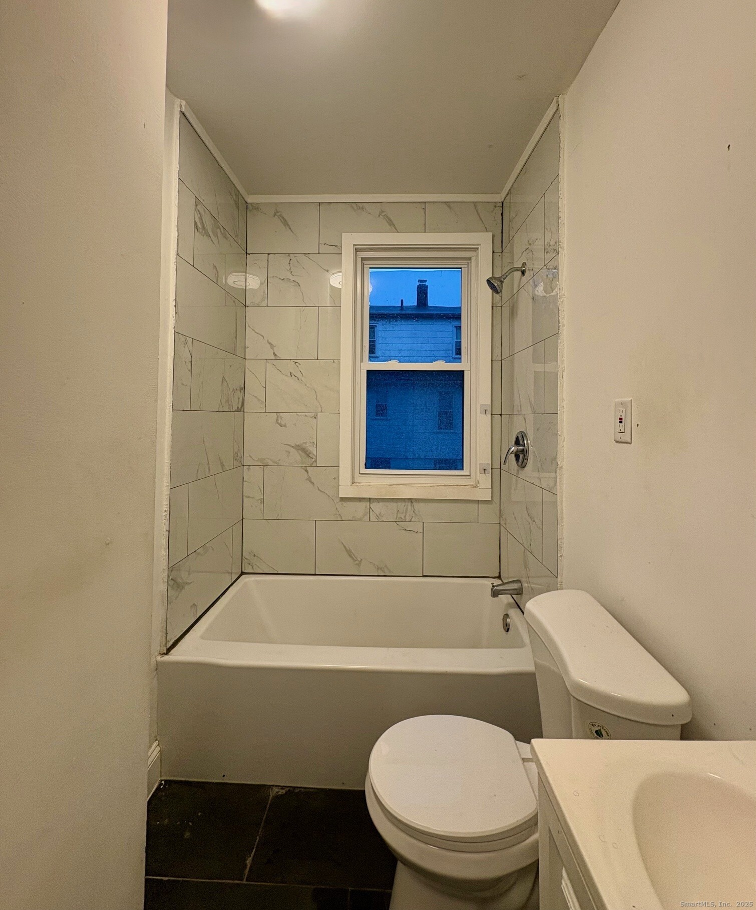 8 Read Street 2nd Floor