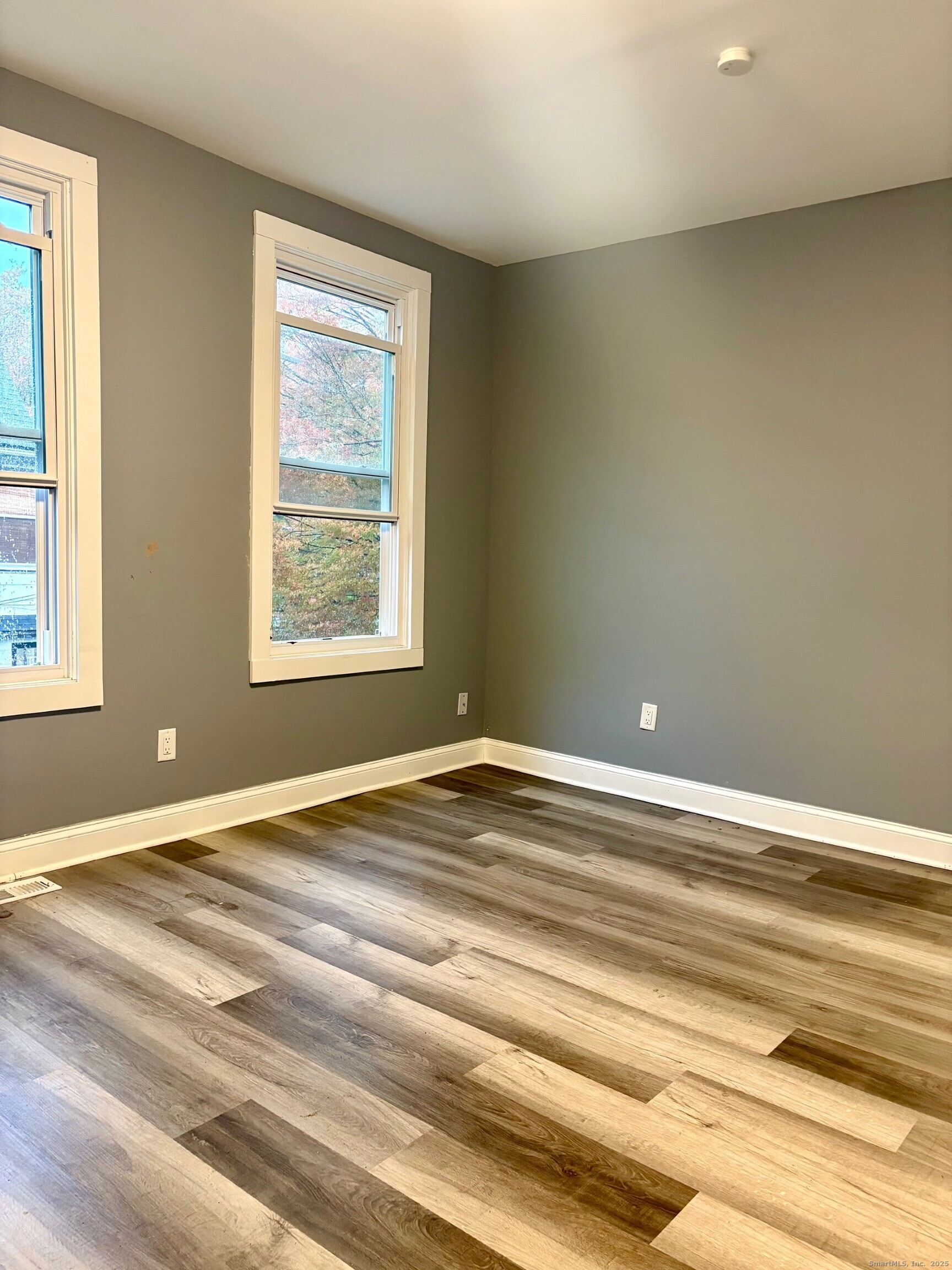 8 Read Street 2nd Floor