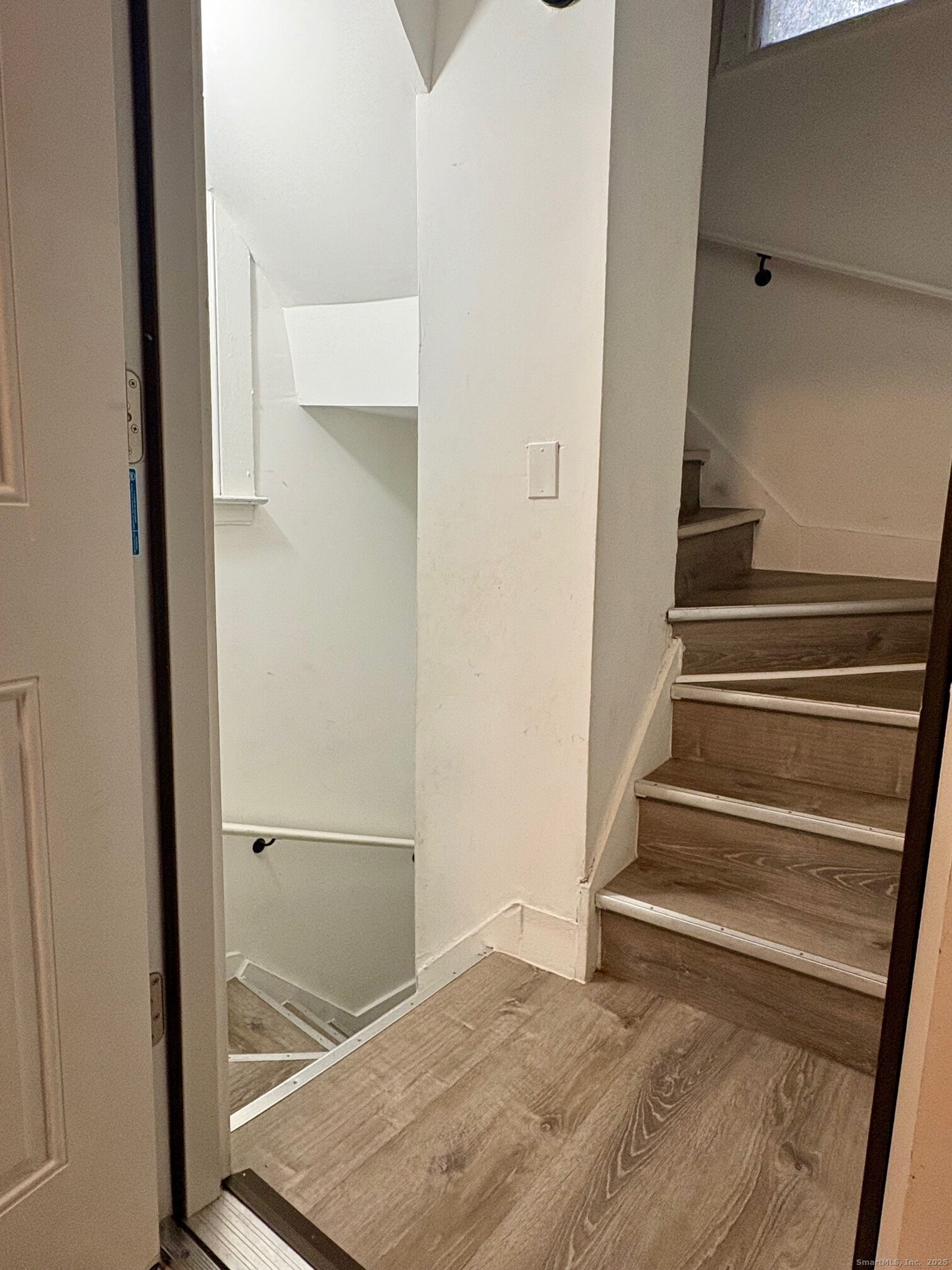 8 Read Street 2nd Floor