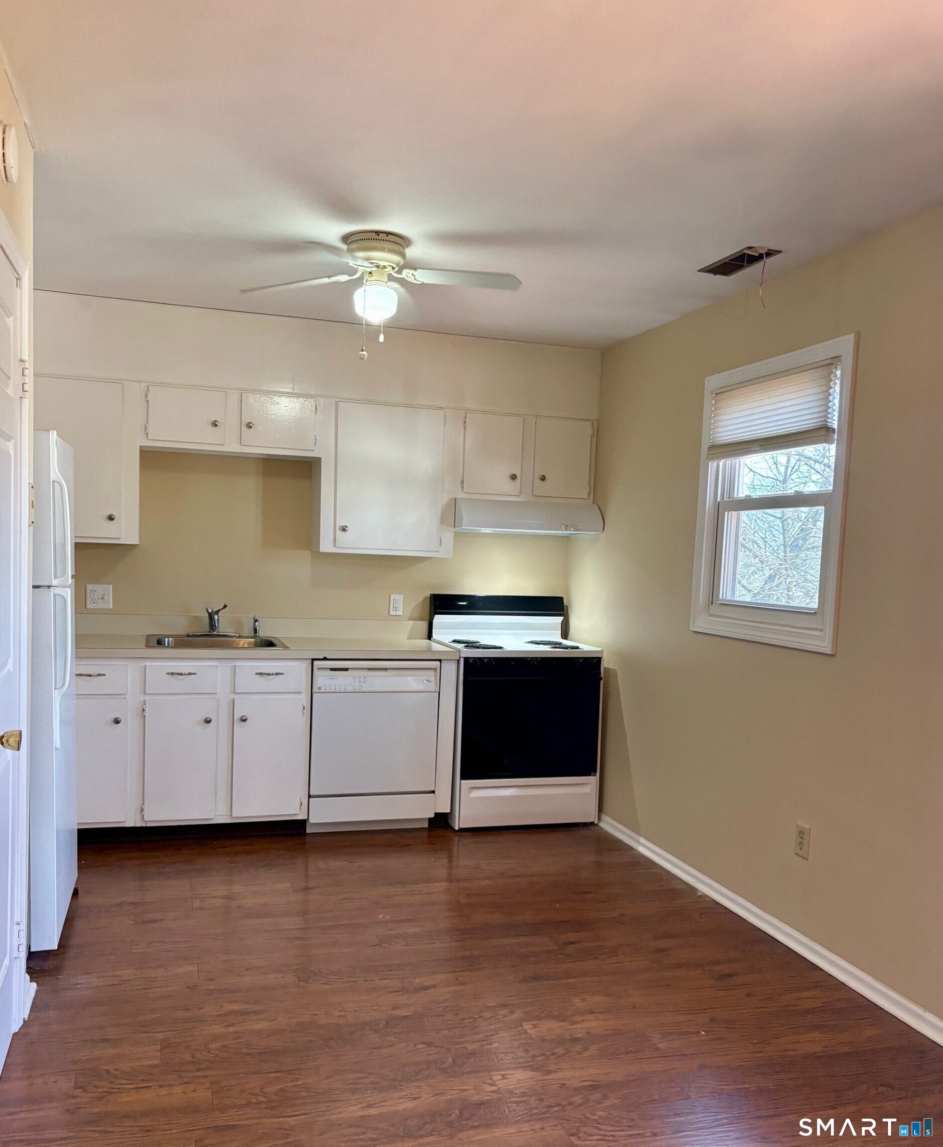 146 Carriage Path South 146