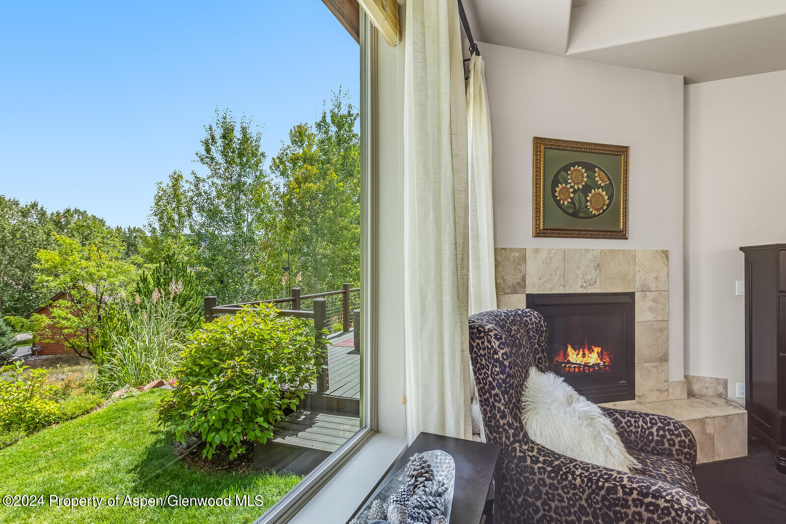 64 White Peaks Ln