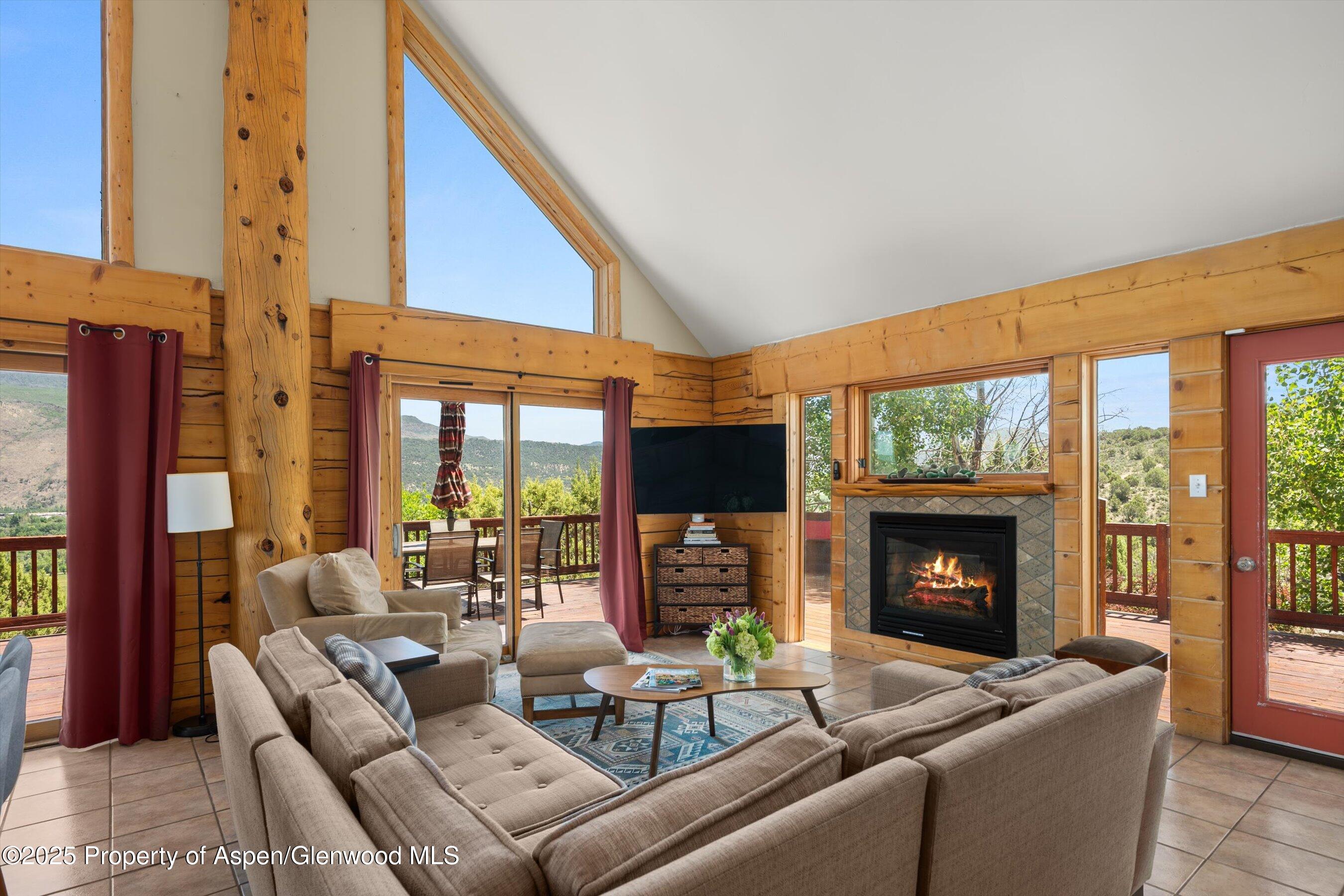 1436 Hooks Spur Road