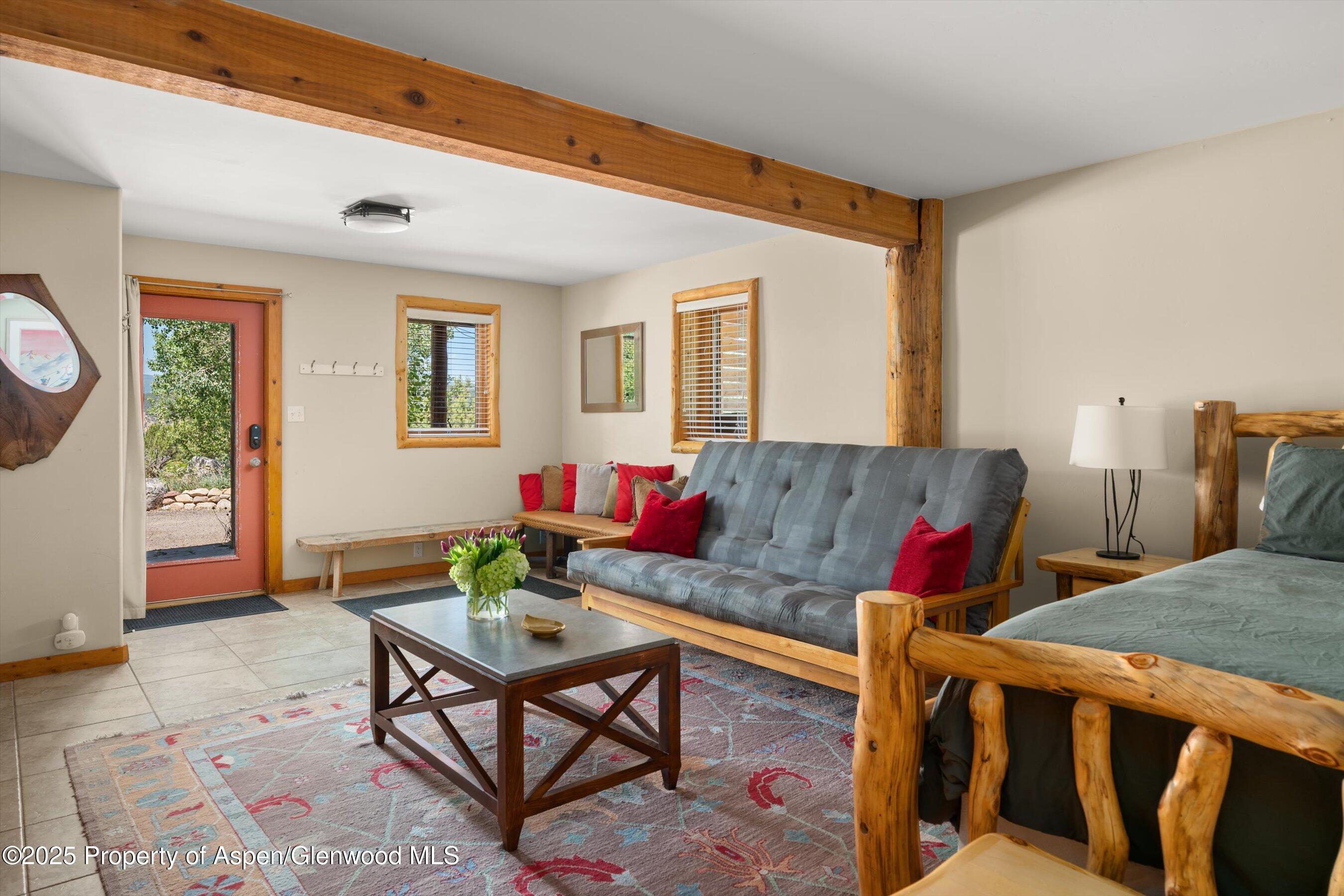 1436 Hooks Spur Road