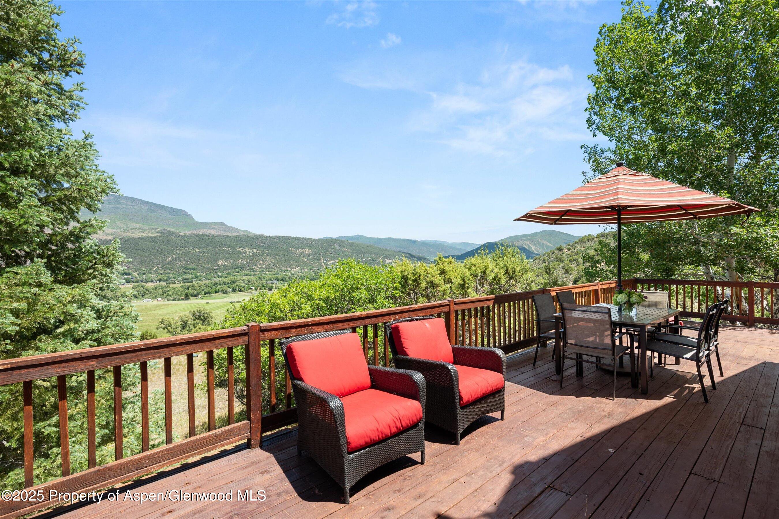 1436 Hooks Spur Road