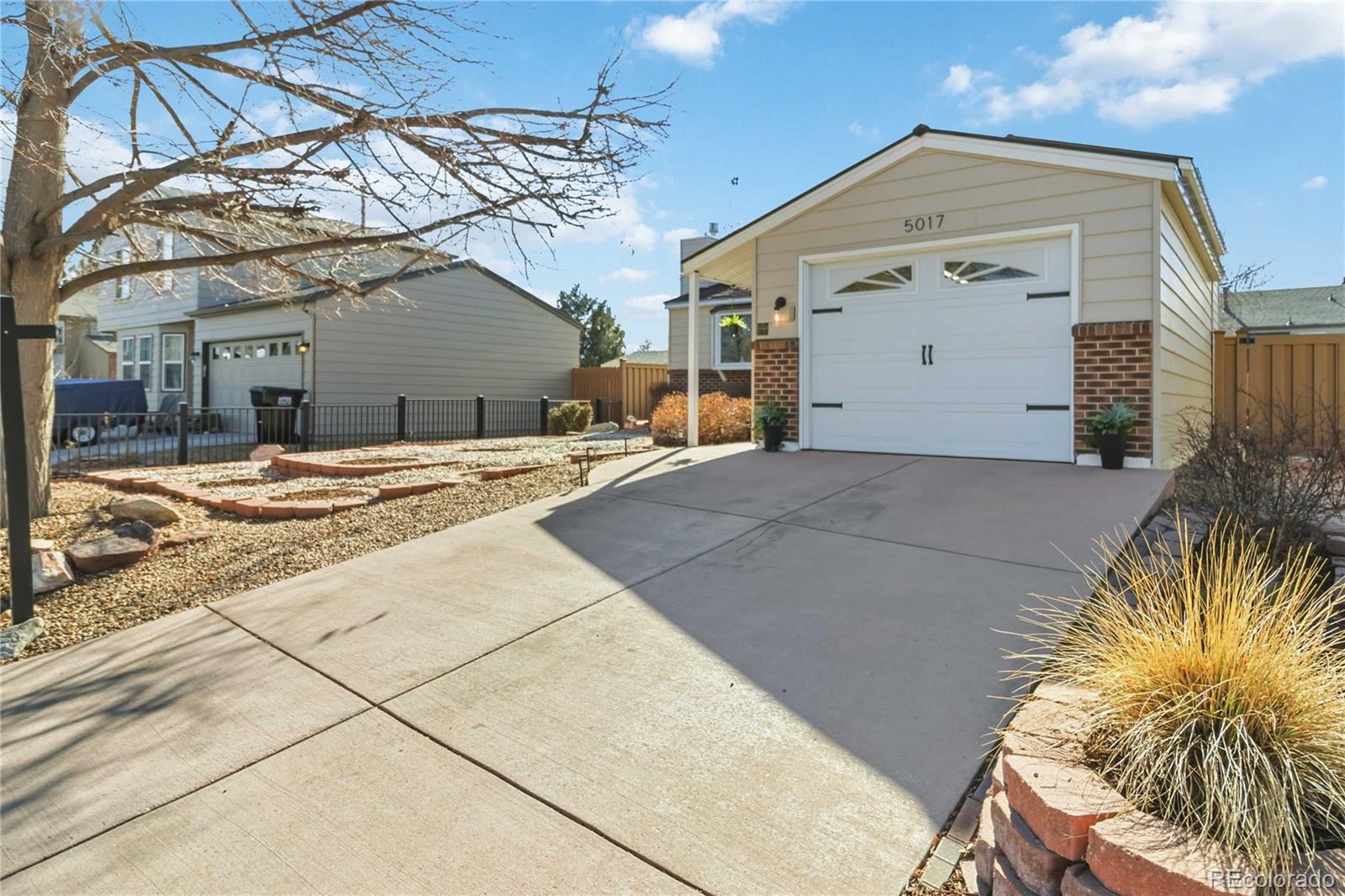 5017 S Quintero Circle