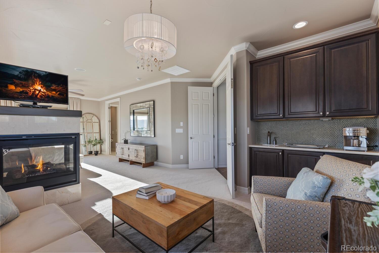 10525 Sunshower Place