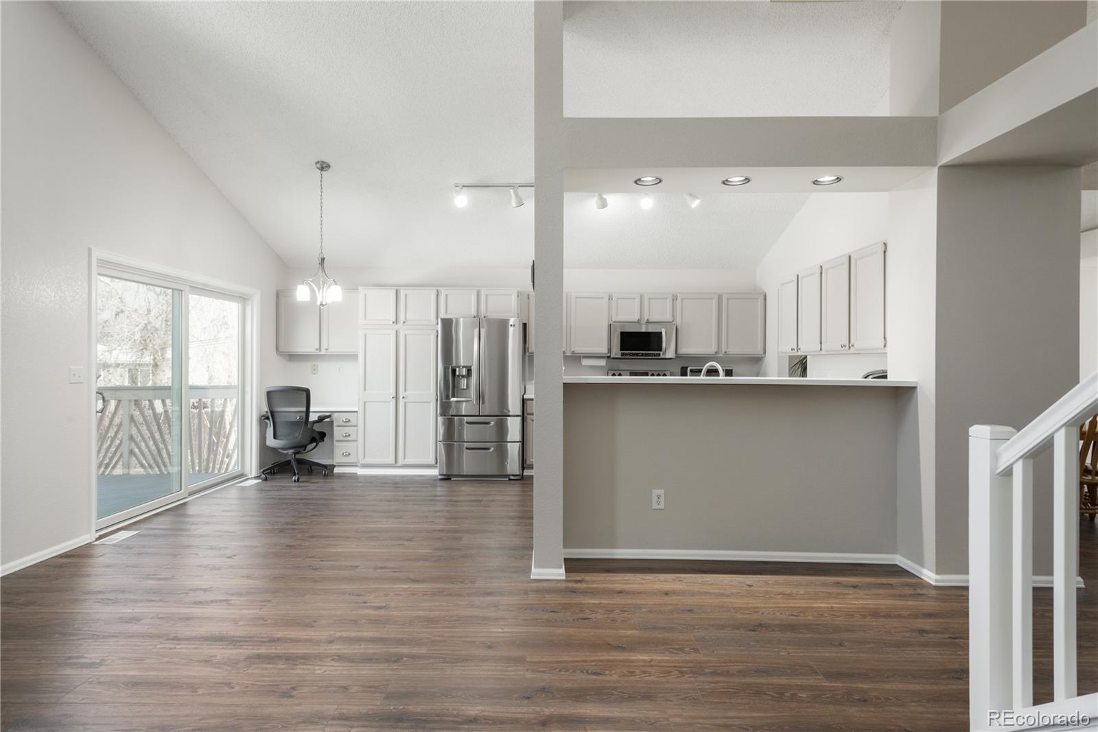 4205 E 106th Place
