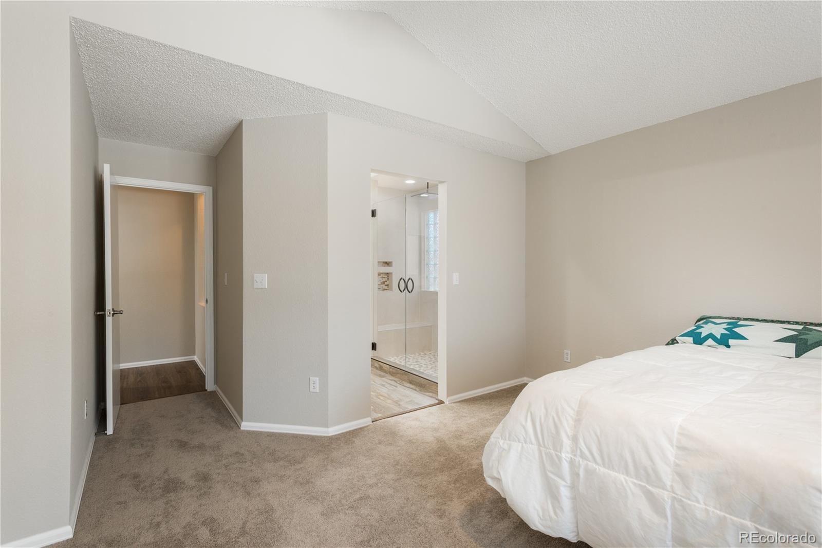 4205 E 106th Place