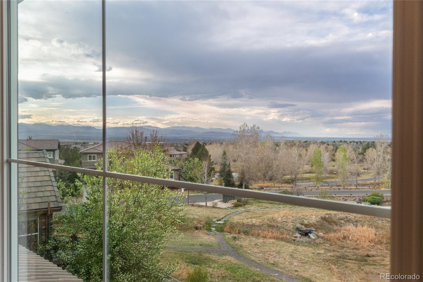 219 Maplehurst Point