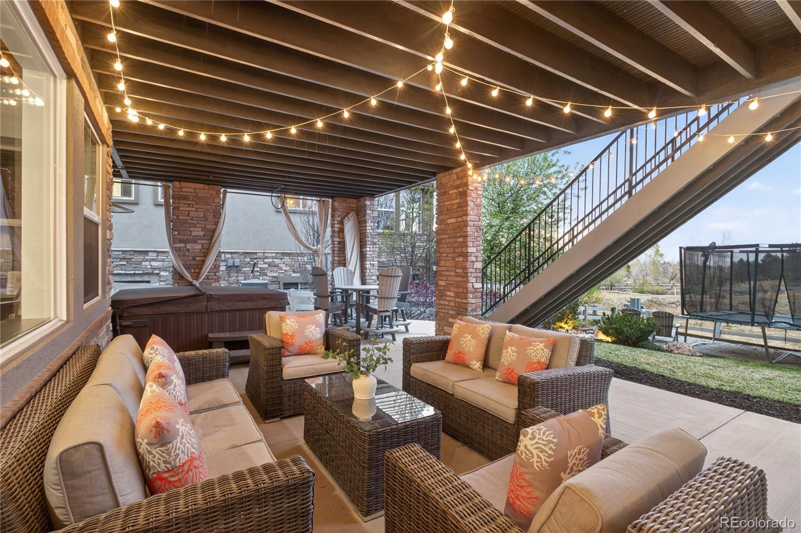 219 Maplehurst Point