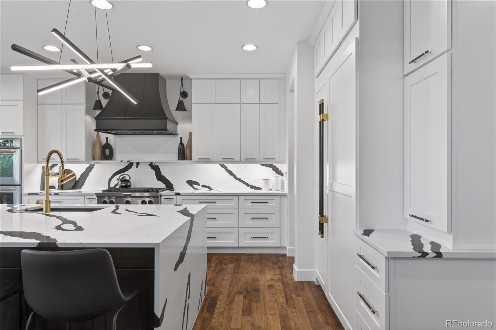 219 Maplehurst Point