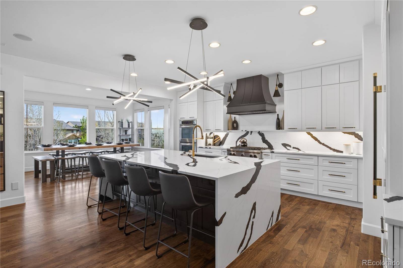 219 Maplehurst Point