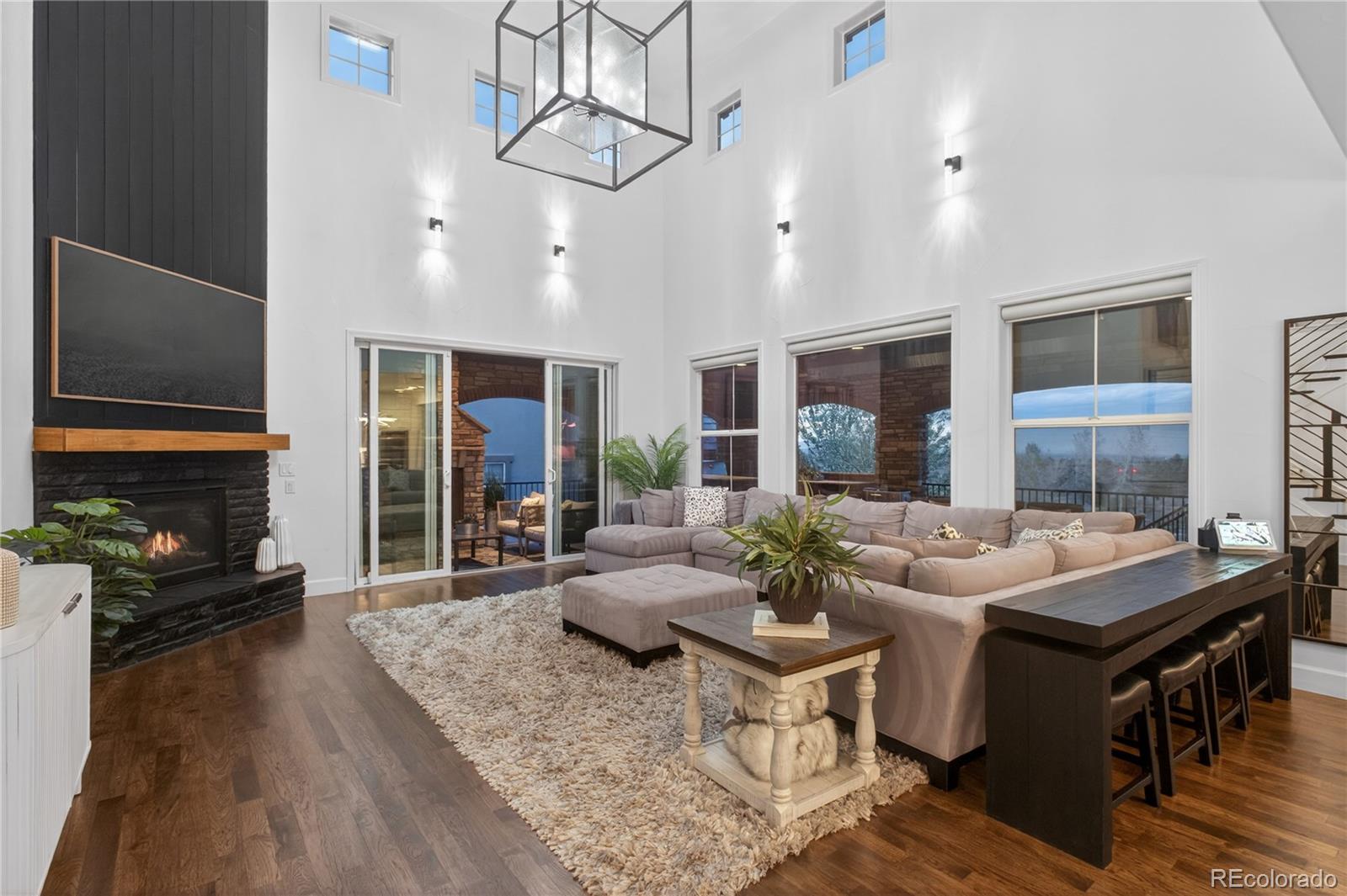 219 Maplehurst Point