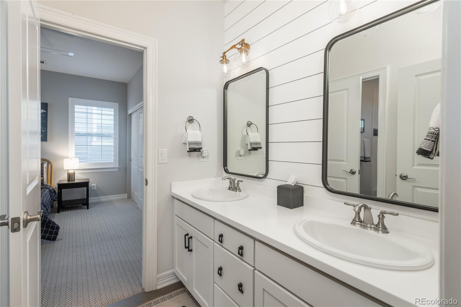 802 Braesheather Place